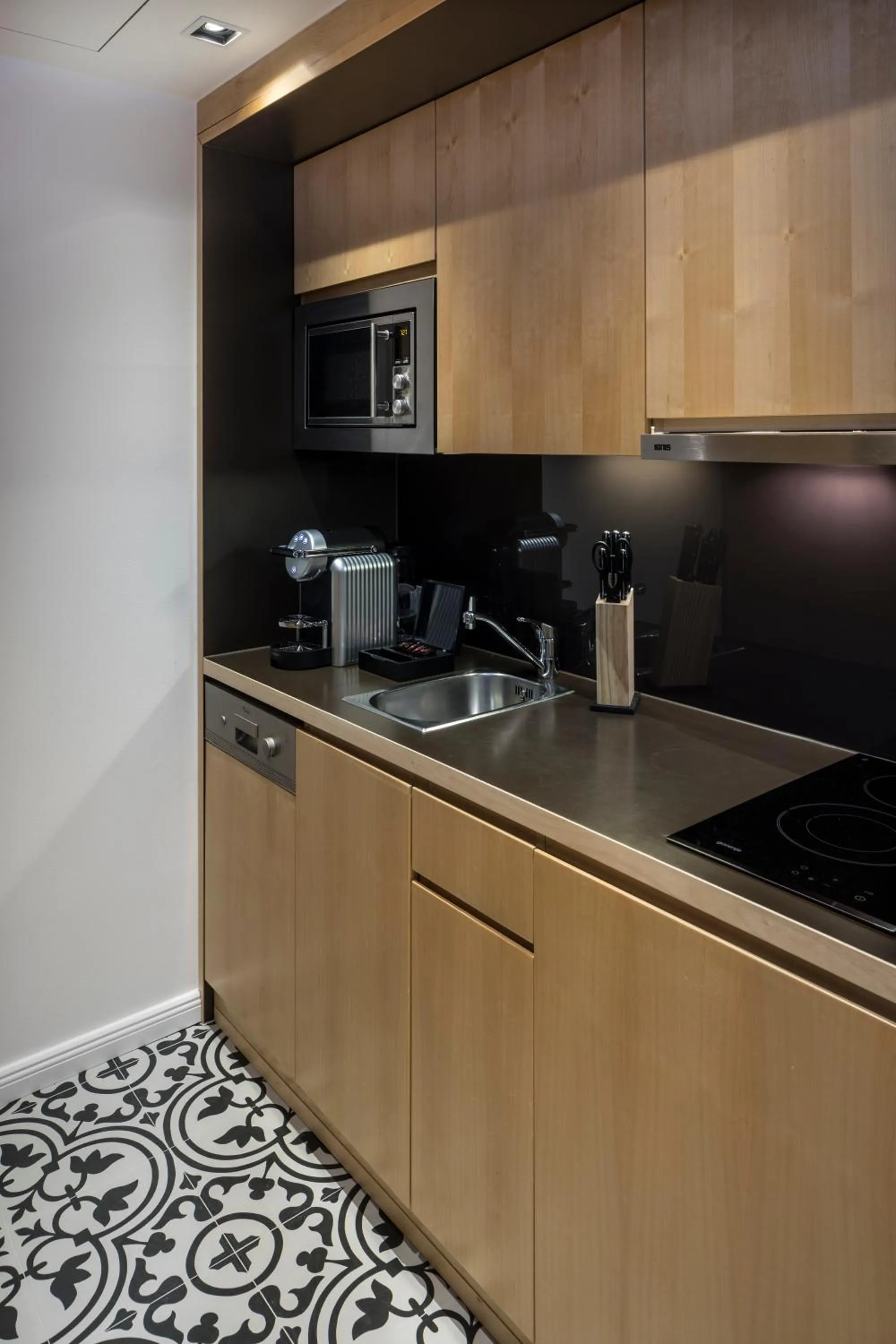 Kitchen or kitchenette in RAFAEL KAISER - Premium Apartments City Centre - Contactless Check-In