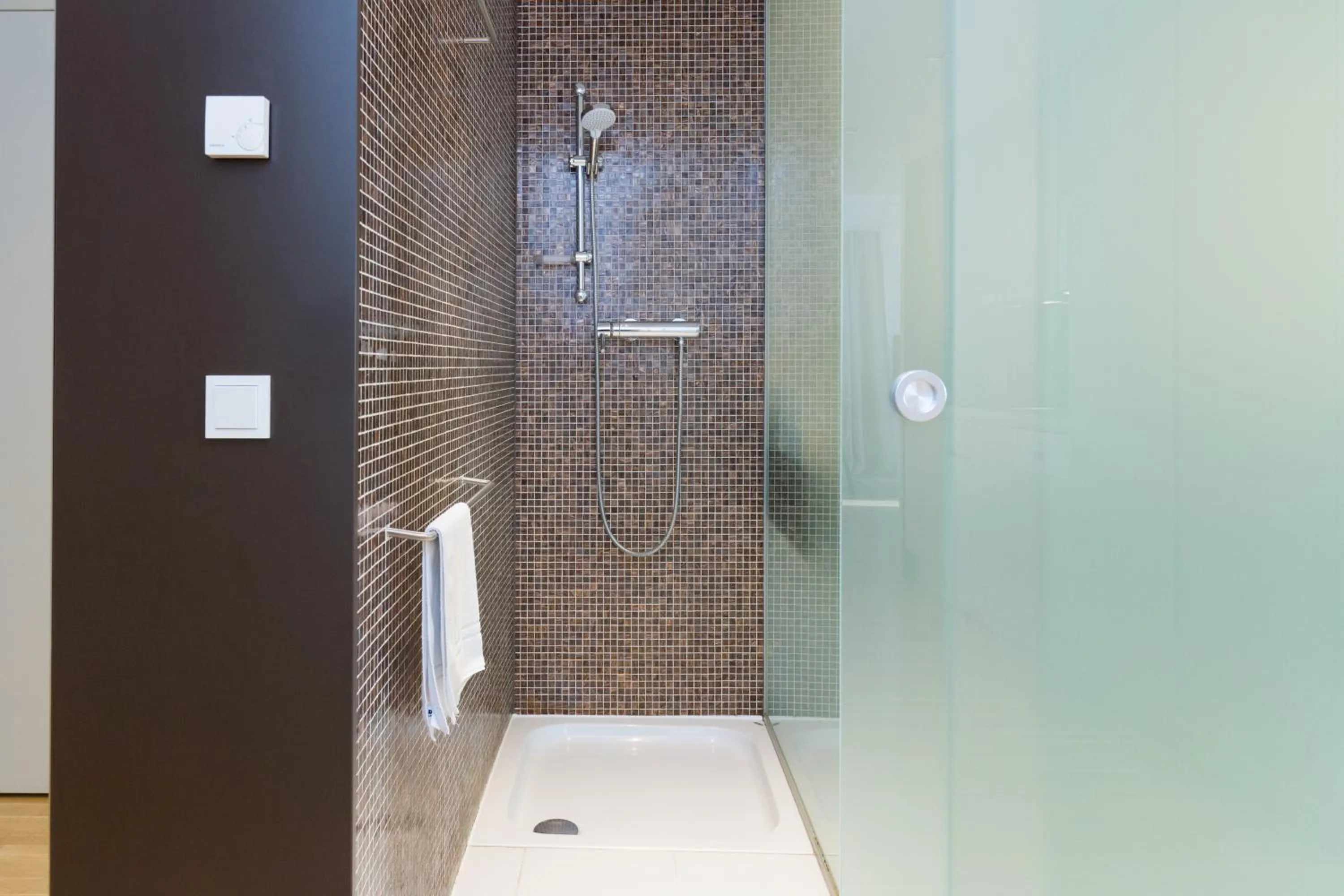 Shower in RAFAEL KAISER - Premium Apartments City Centre - Contactless Check-In