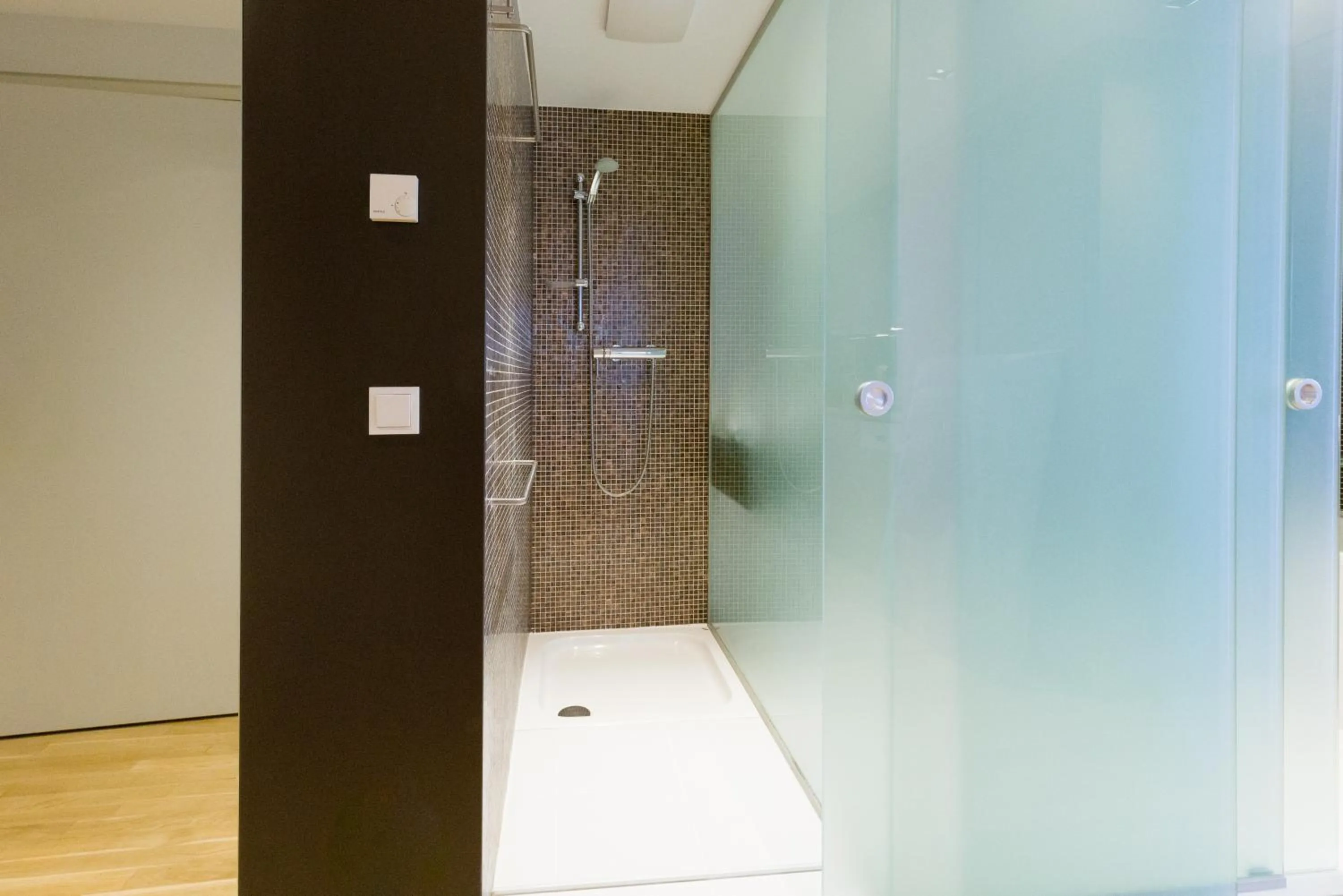 Shower in RAFAEL KAISER - Premium Apartments City Centre - Contactless Check-In