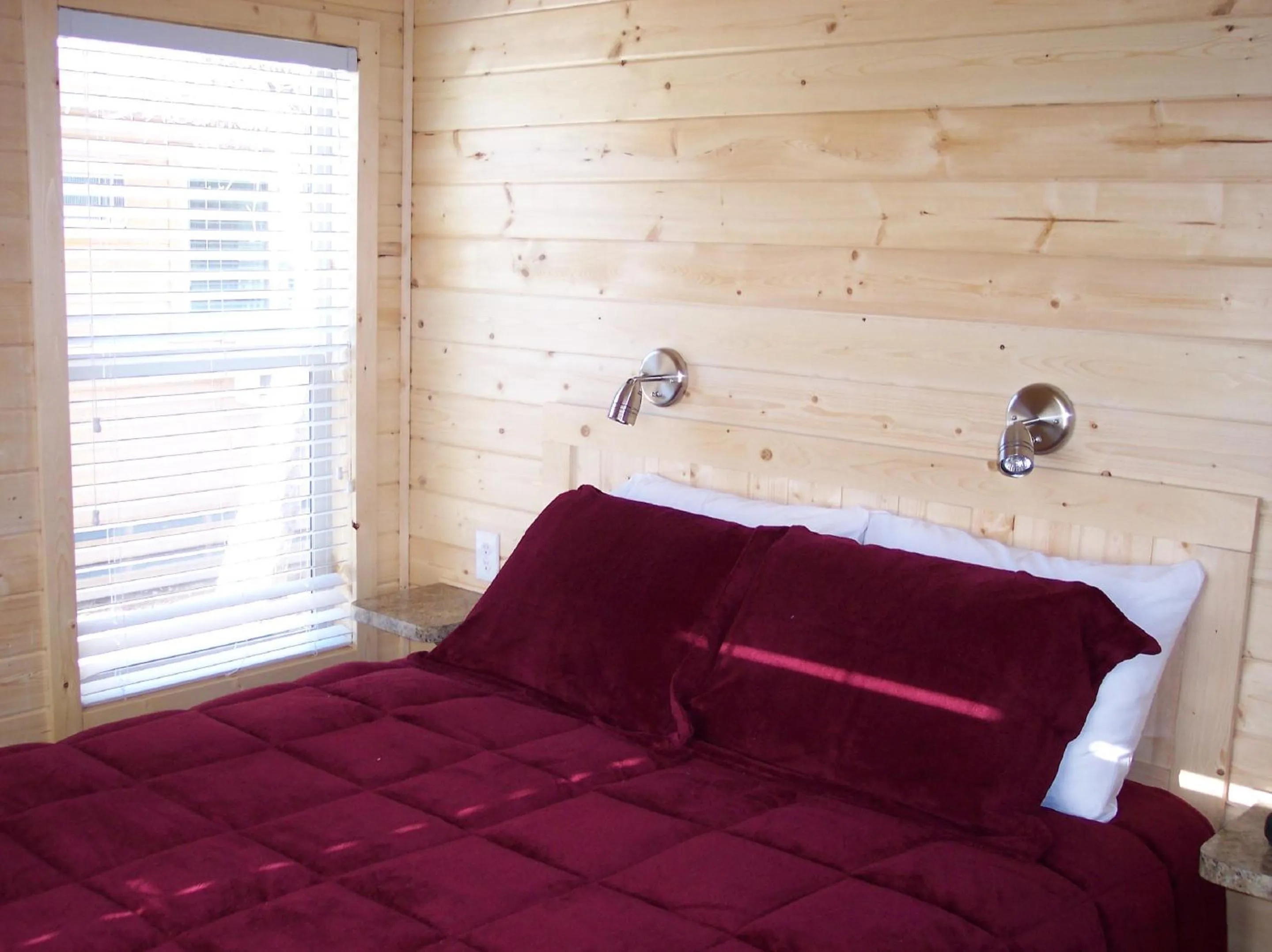 Snowflower Camping Resort Cottage 7
