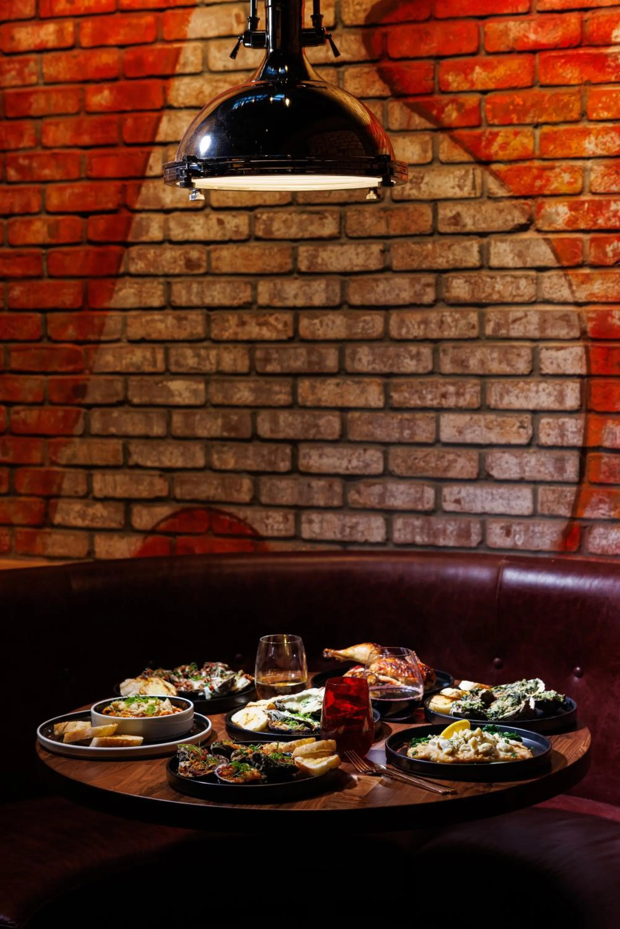 Restaurant/places to eat in Bally's Baton Rouge Hotel