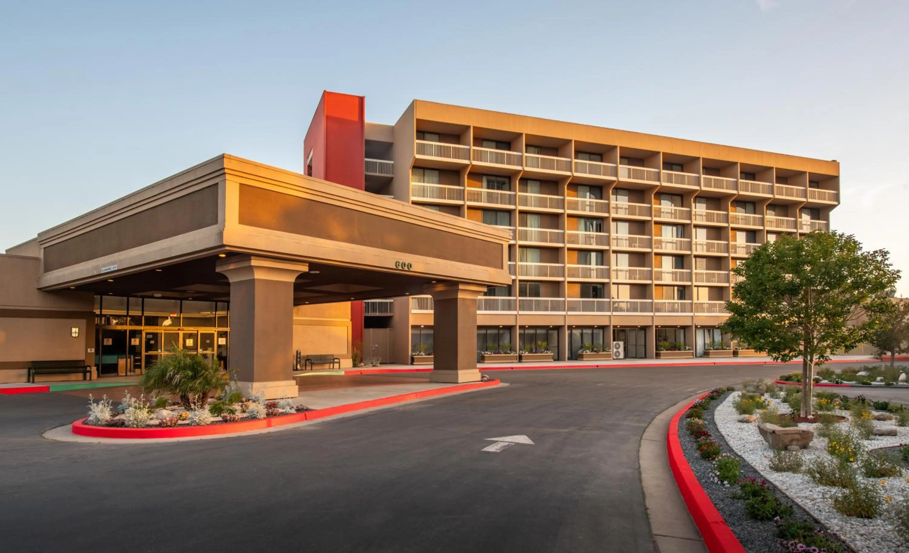 Holiday Inn Oxnard - Ventura by IHG
