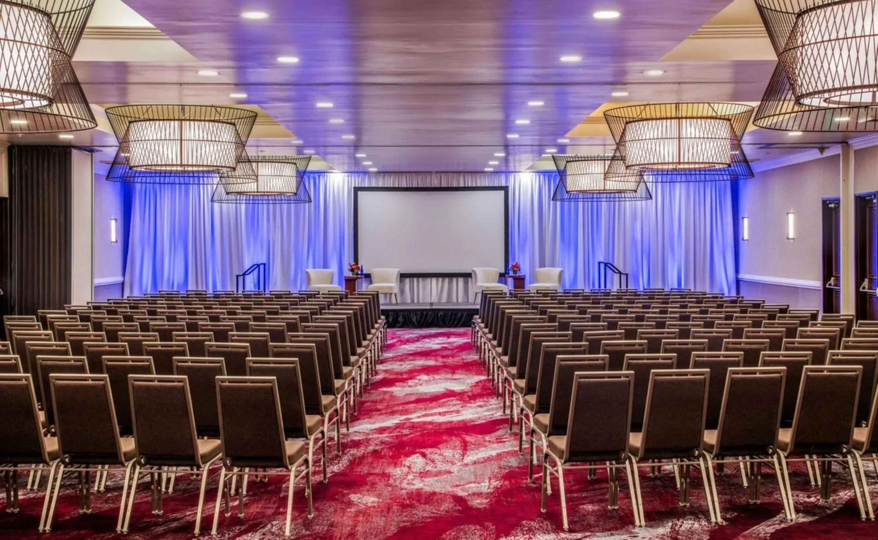 Meeting/conference room in Holiday Inn Oxnard - Ventura by IHG