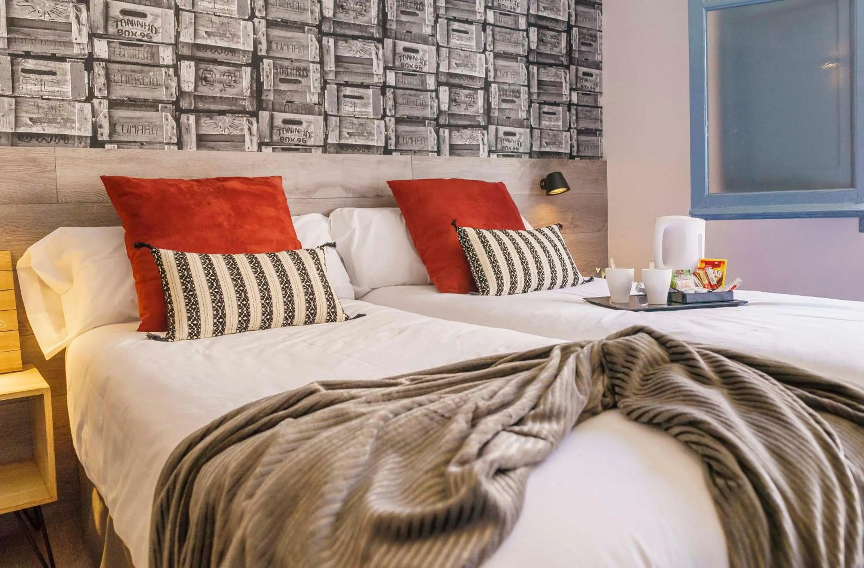 Bedroom, Bed in BYPILLOW Wander