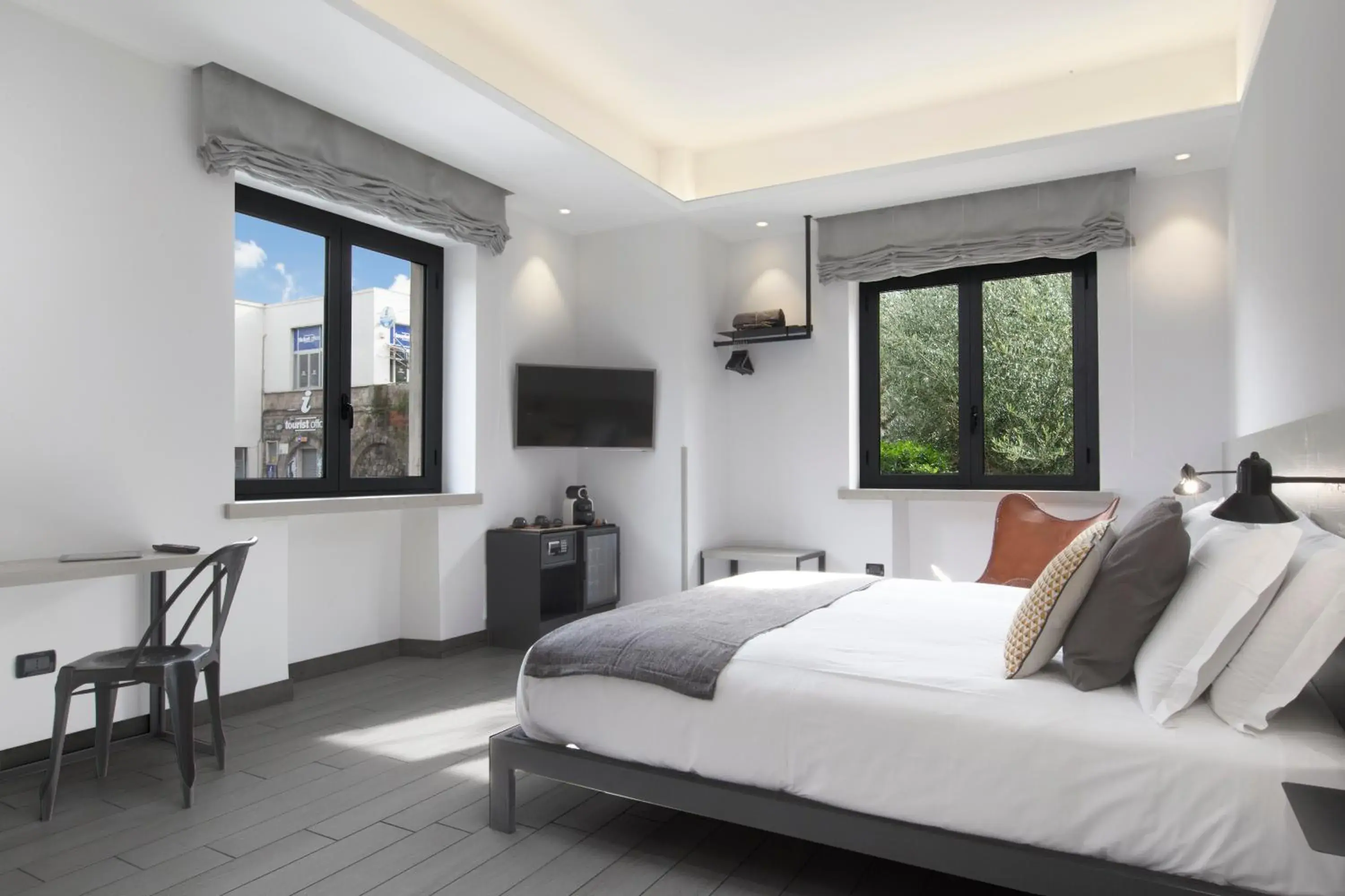 La Ferrovia Guest House La Ferrovia Guest House