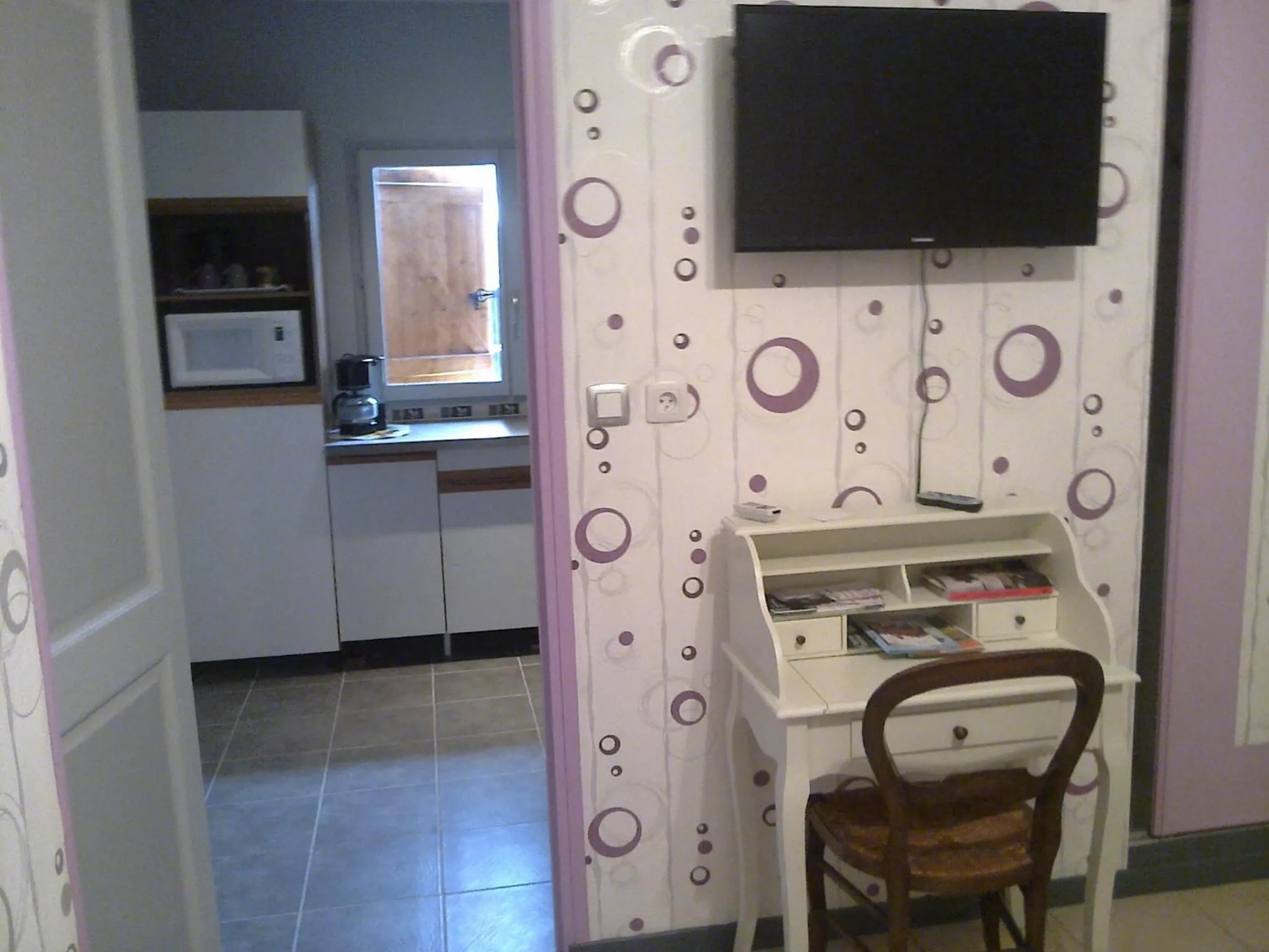 Kitchen or kitchenette in Les écureuils