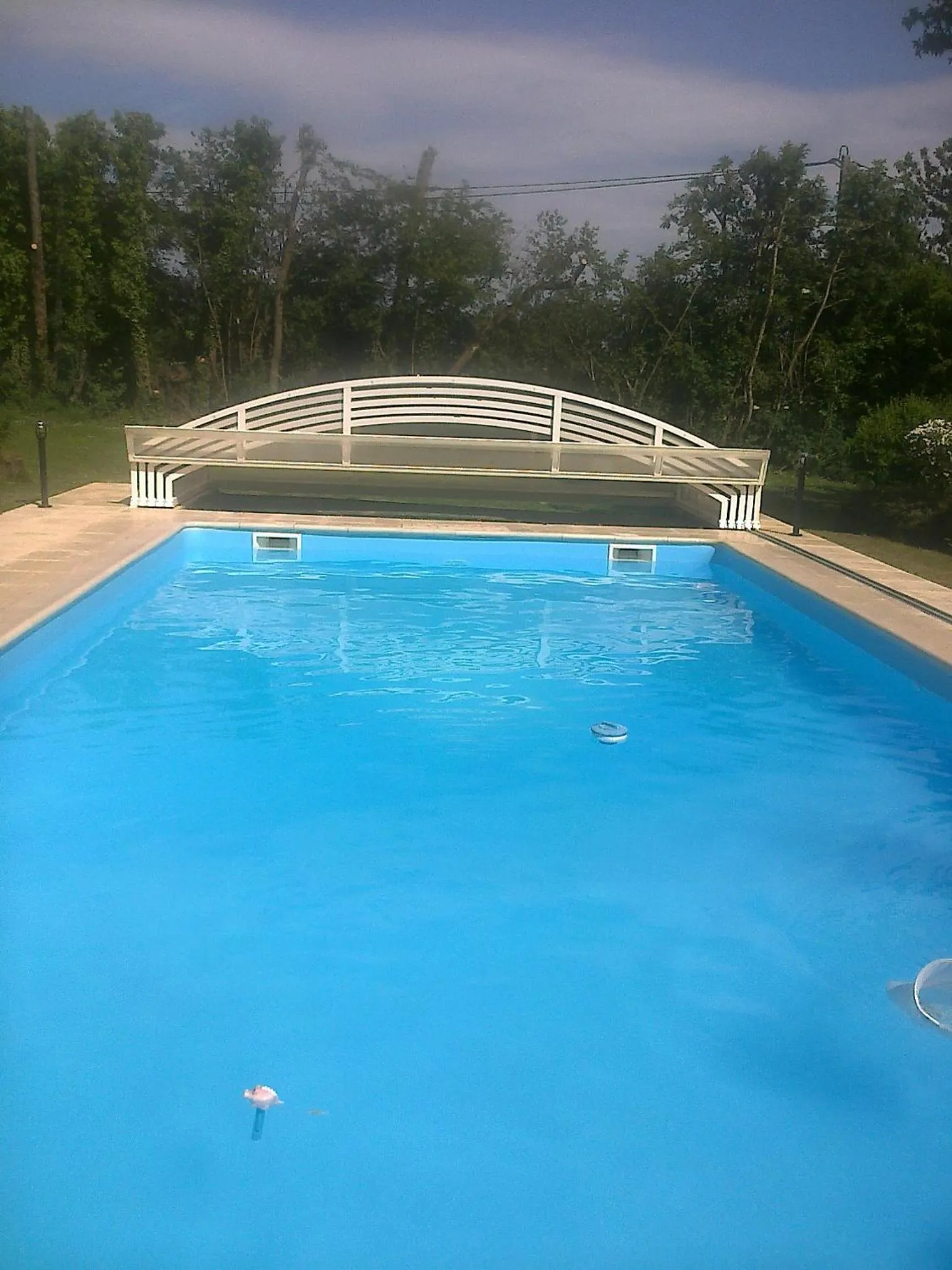Pool view in Les écureuils