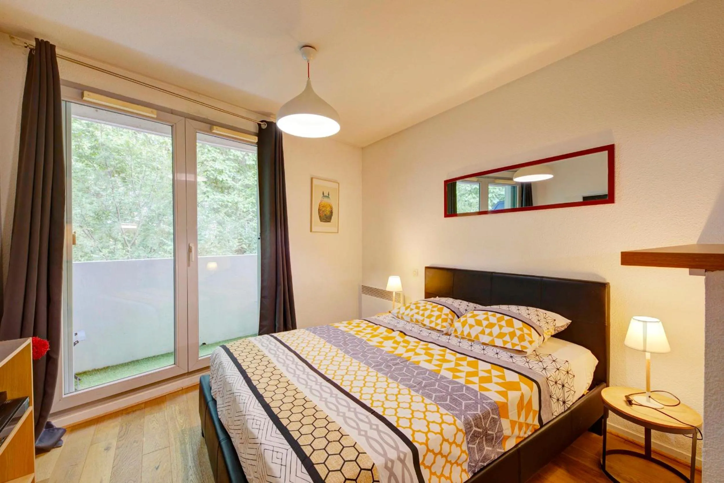 Studio with Balcony in Le Brienne Toulouse Centre