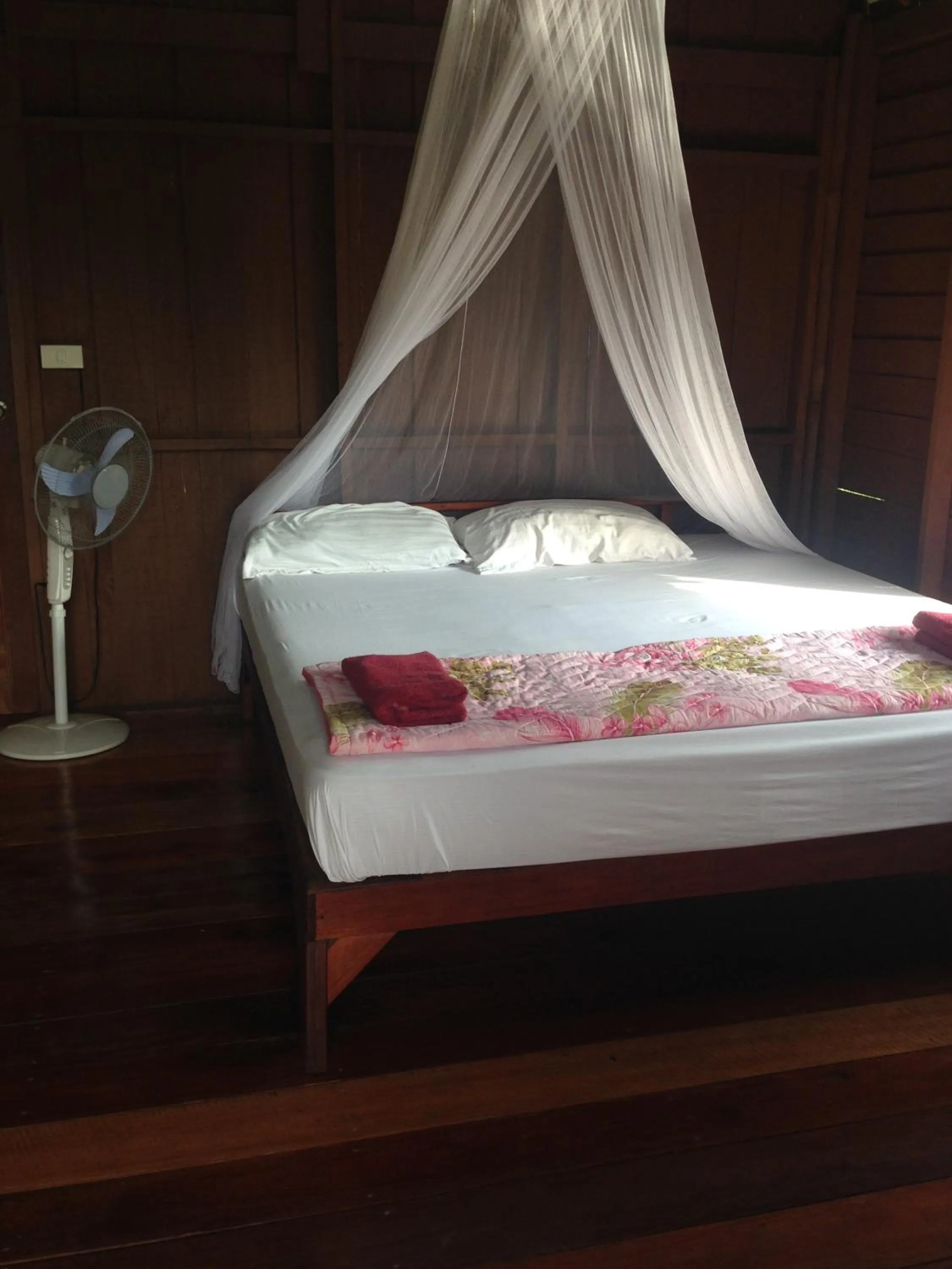 Bed in Frog Garden Hut