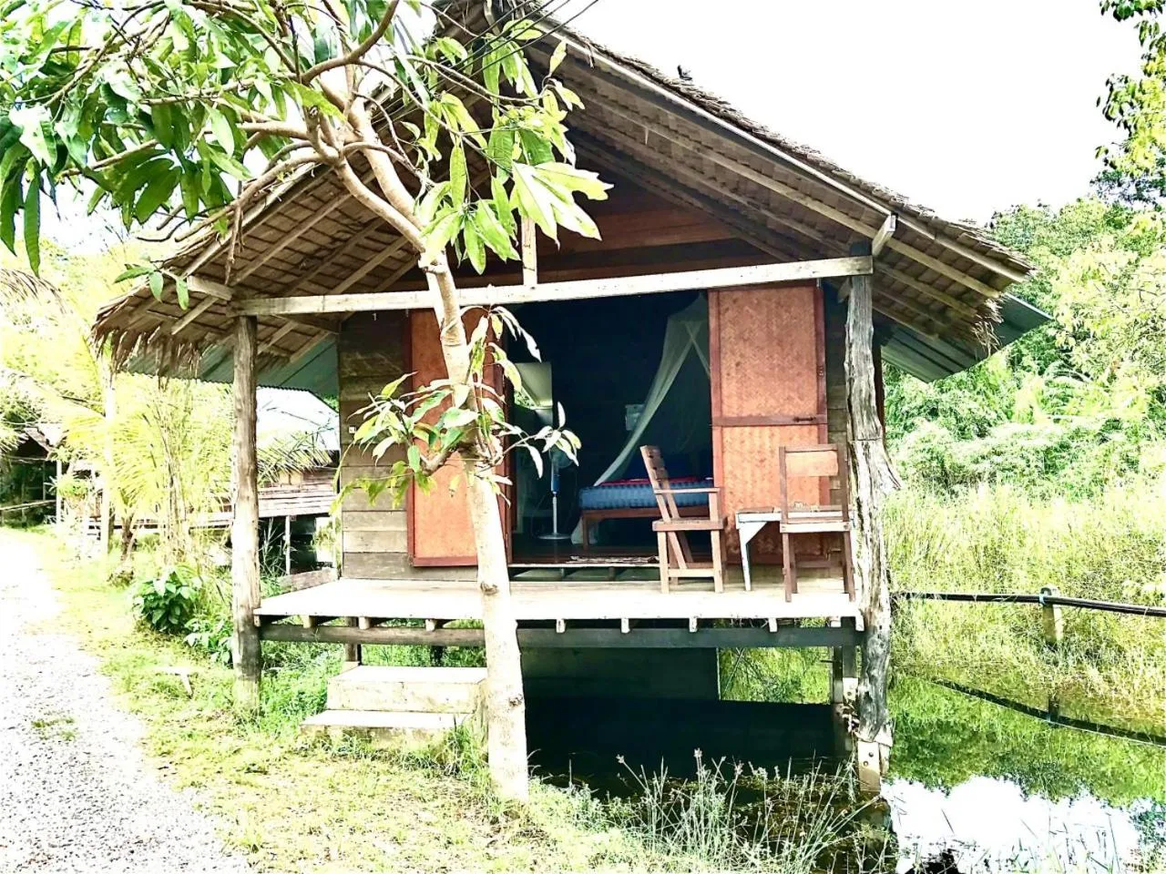 Property building in Frog Garden Hut