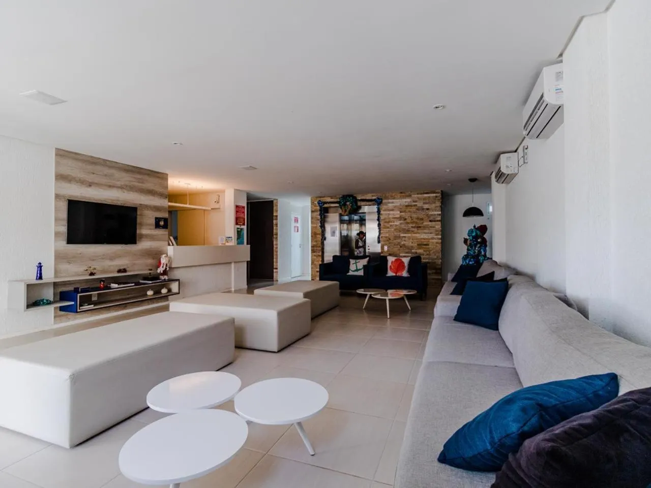 Decorative detail in Wave Suítes Hotel & Lounge bar