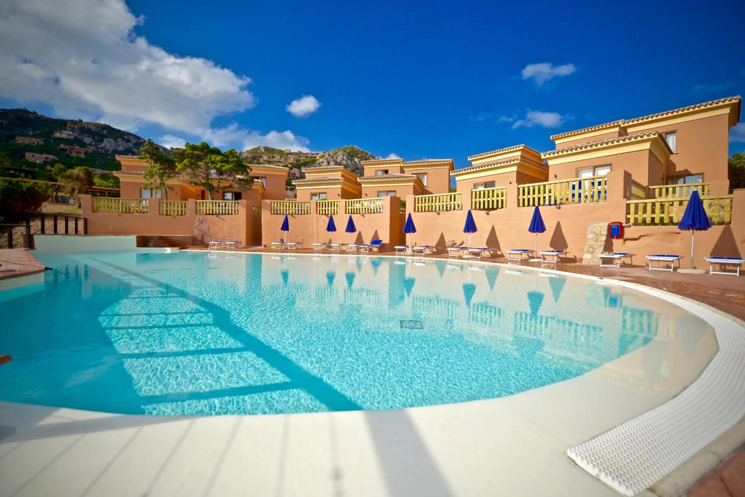 Swimming pool in Hotel Costa Paradiso