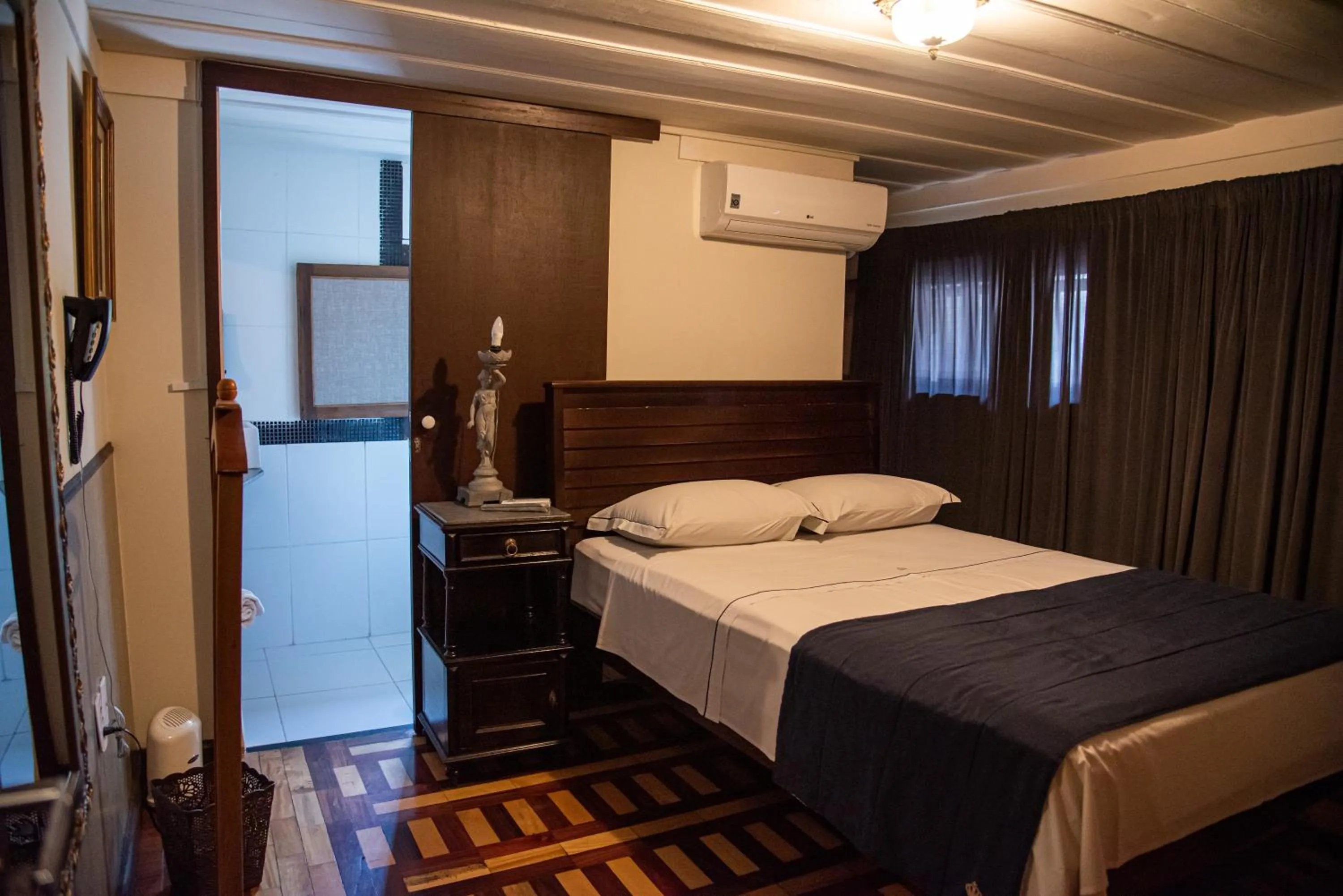 Bedroom, Bed in Pousada Dom Petrópolis