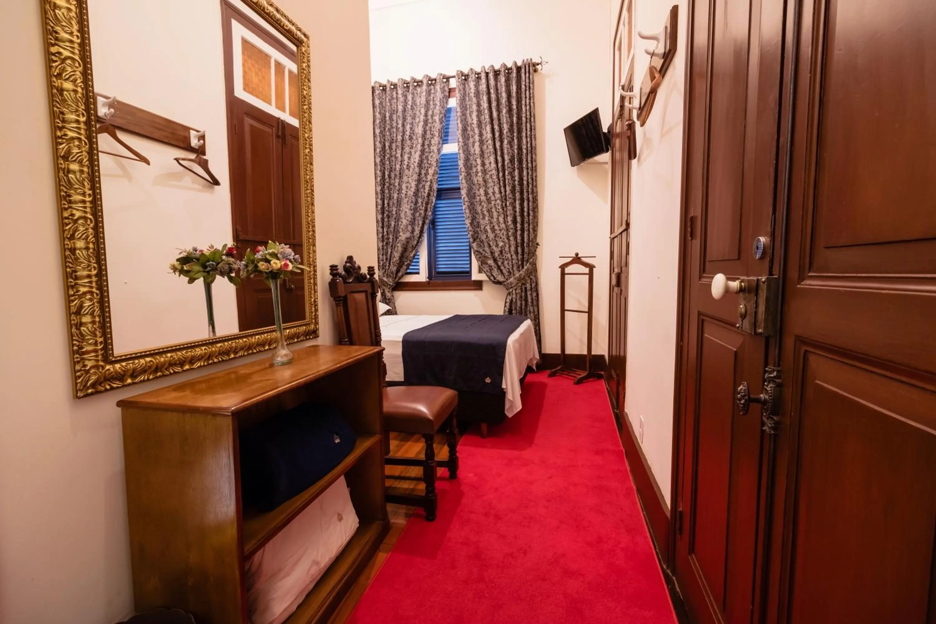 Photo of the whole room, Bed in Pousada Dom Petrópolis