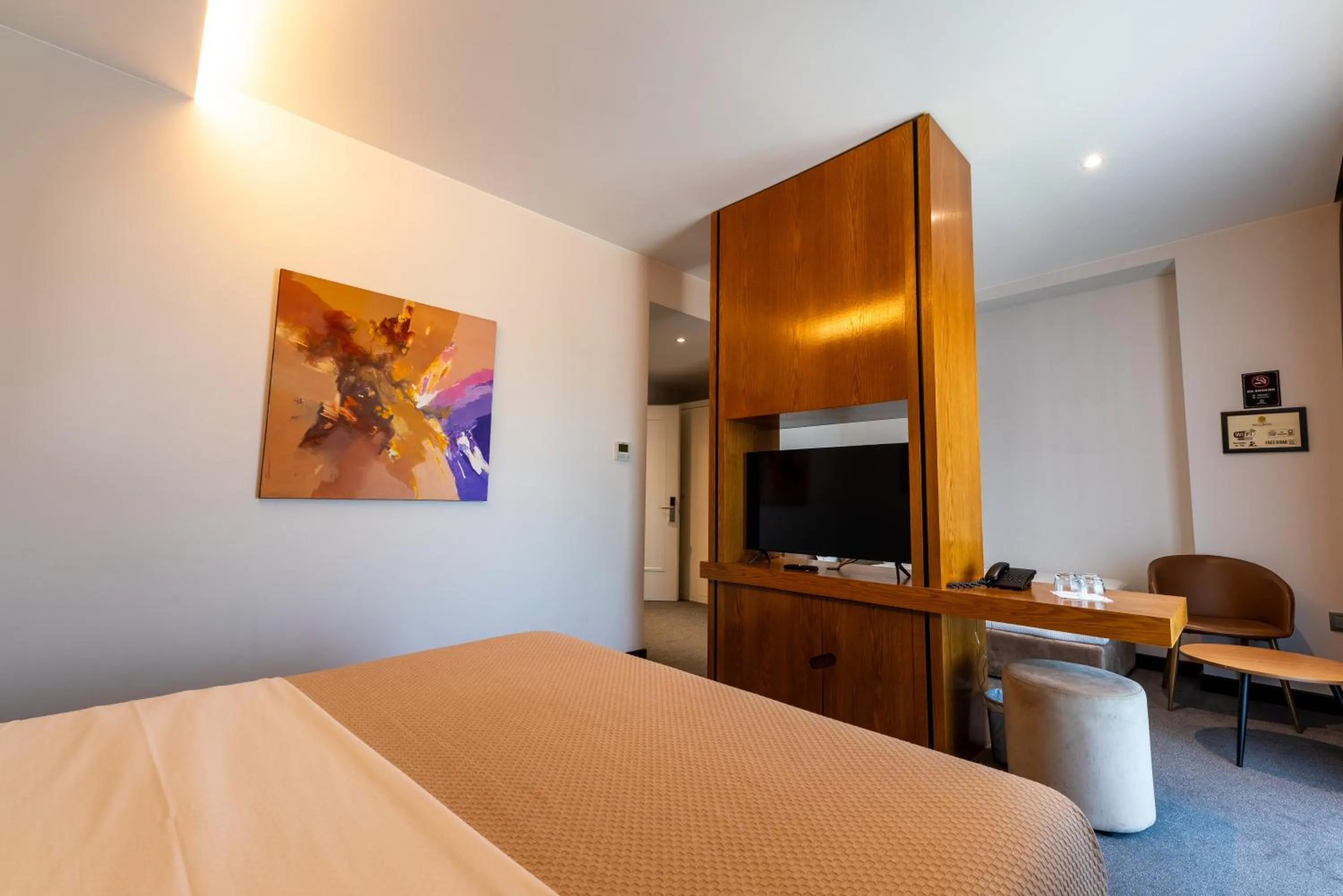 Bed in Hotel Delta Premium