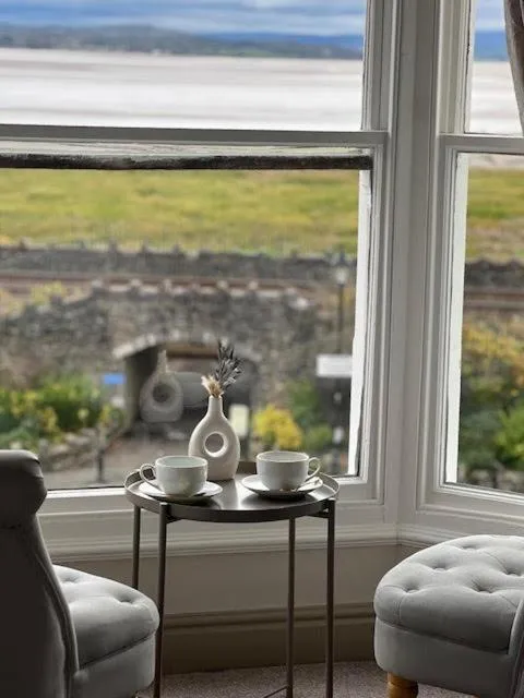 Natural landscape in The Commodore Inn