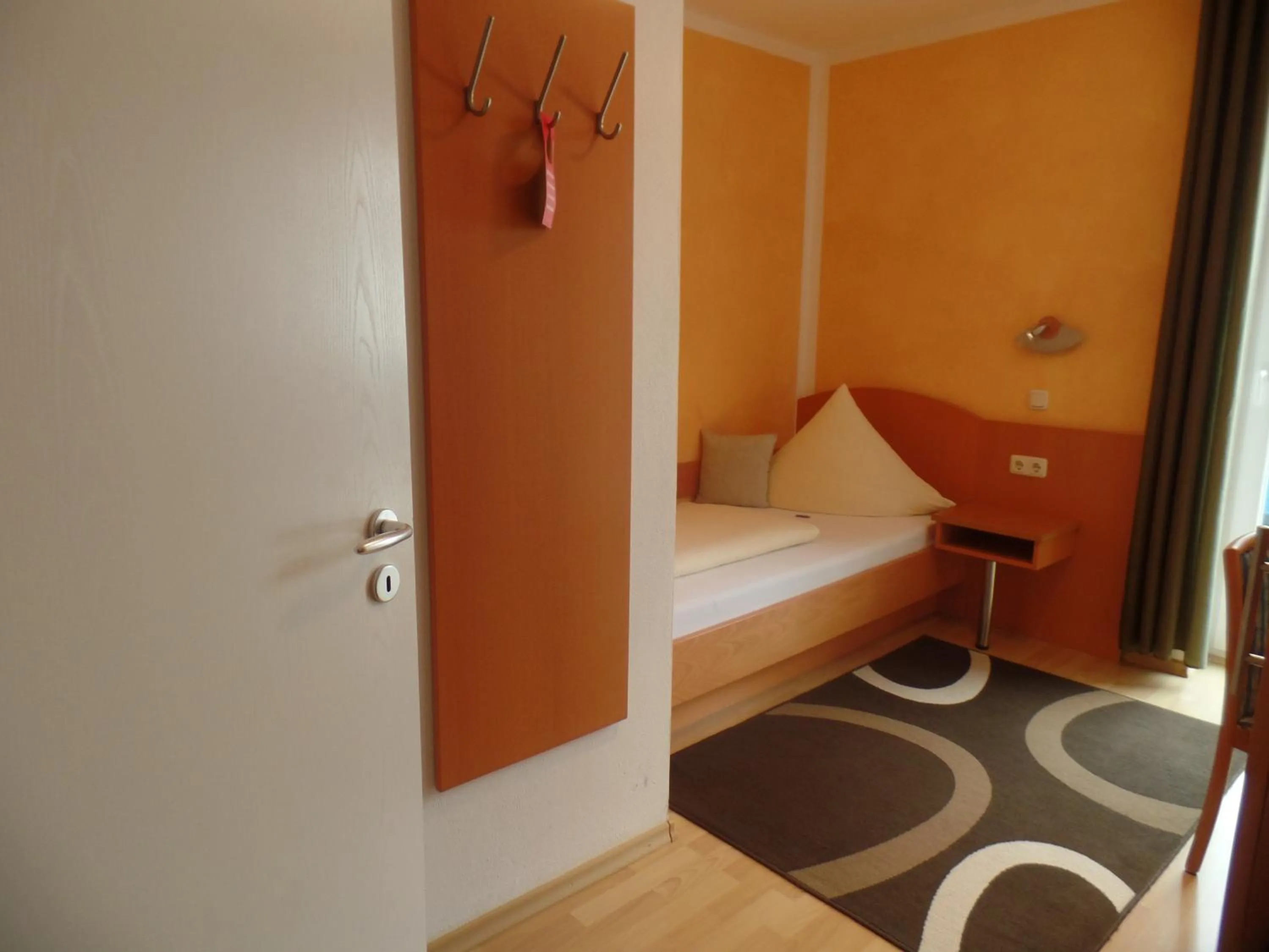 Bedroom, Bed in Pension Wagner