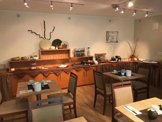 Restaurant/places to eat in Pension Wagner