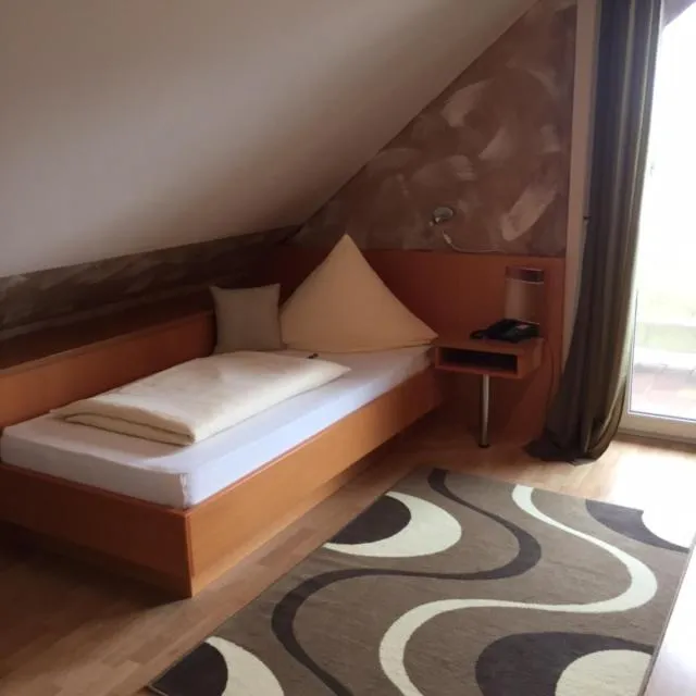 Bedroom, Bed in Pension Wagner