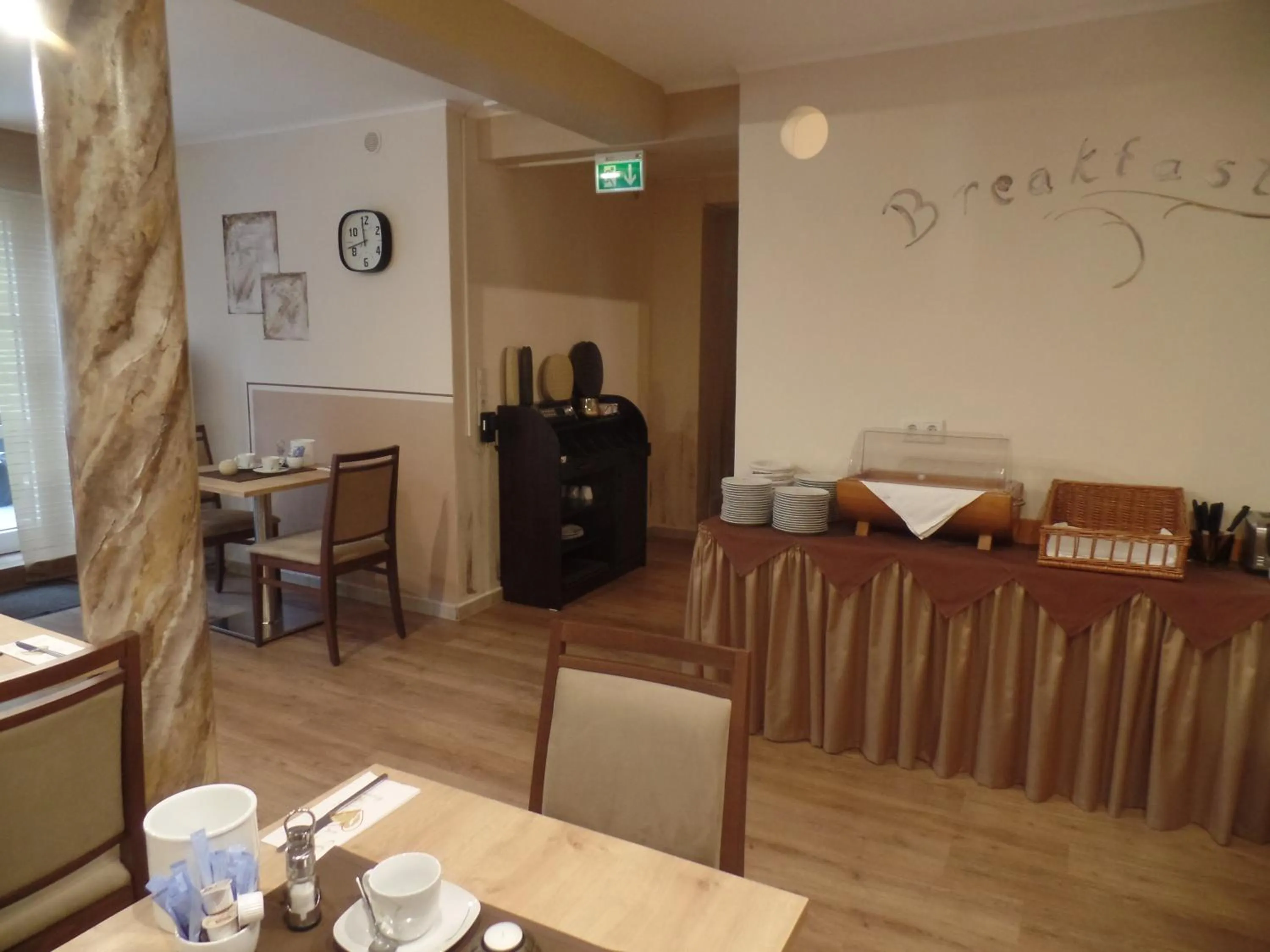 Restaurant/places to eat in Pension Wagner