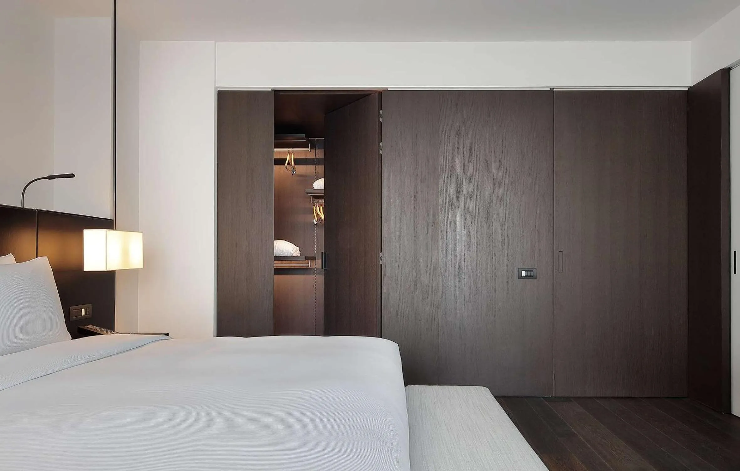 Bed in Hilton Lake Como