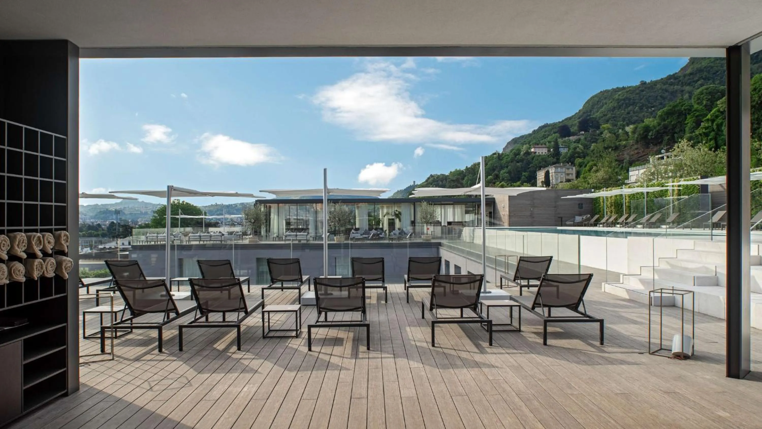 Pool view in Hilton Lake Como