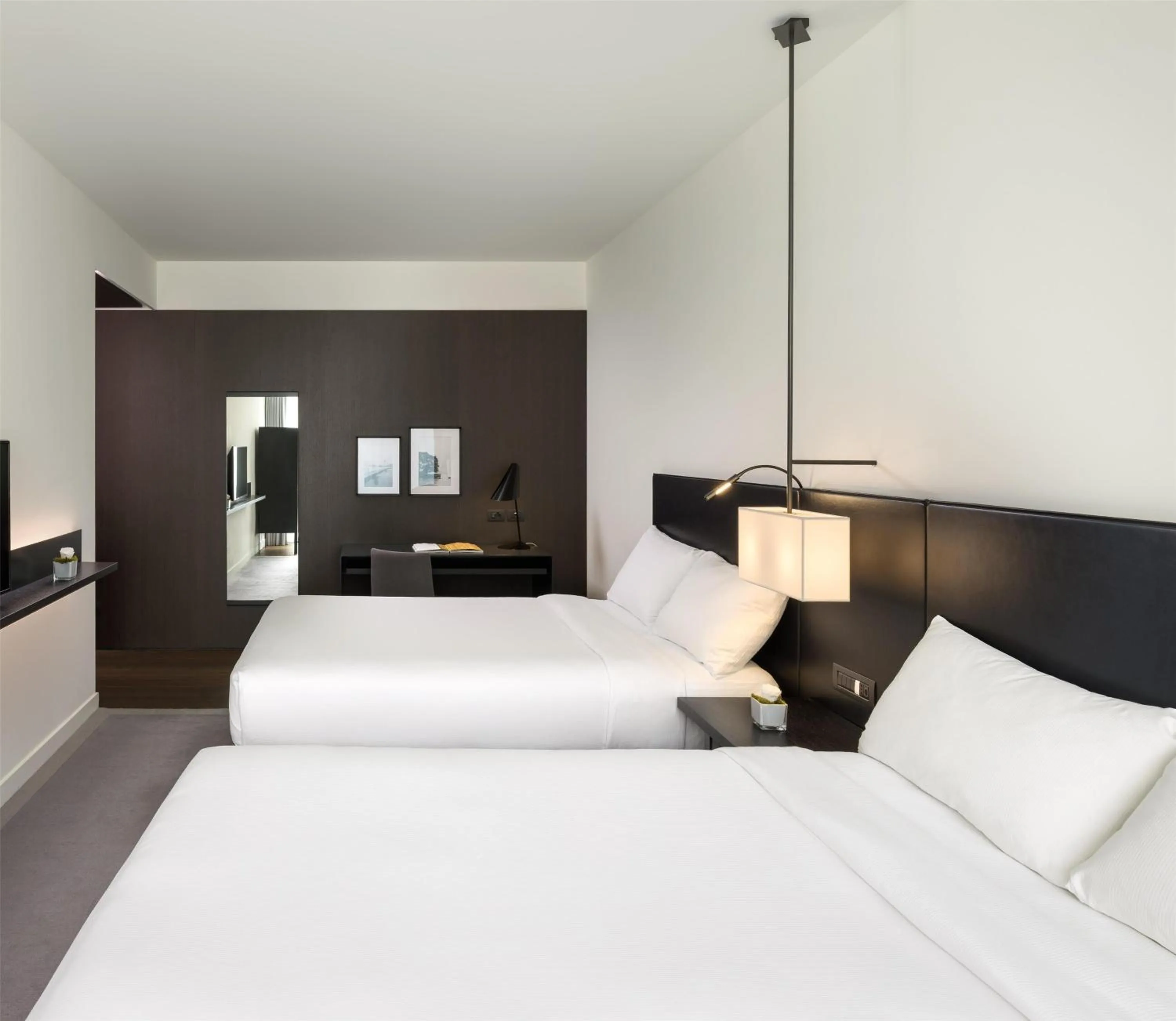 Bed in Hilton Lake Como