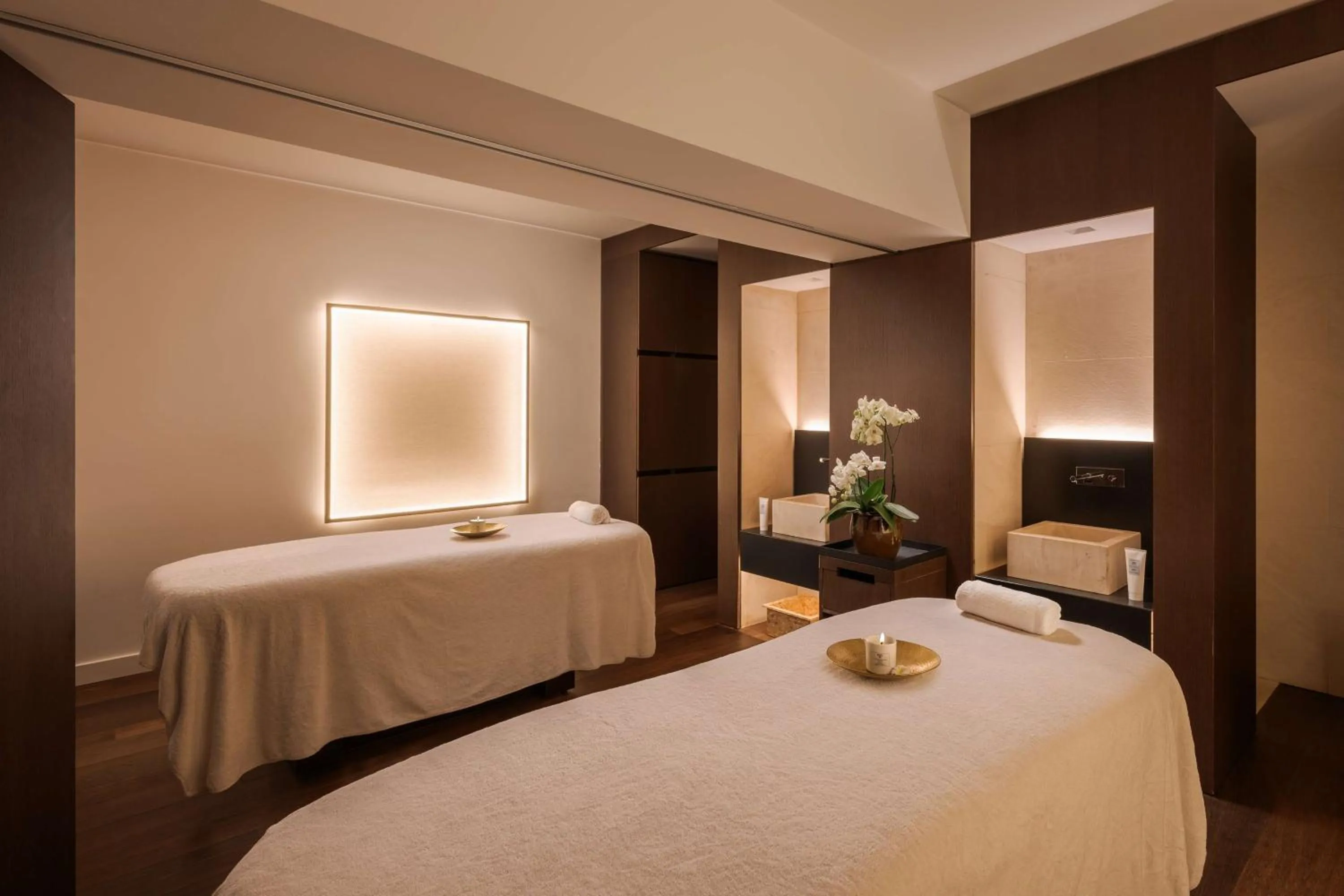 Spa and wellness centre/facilities, Bed in Hilton Lake Como