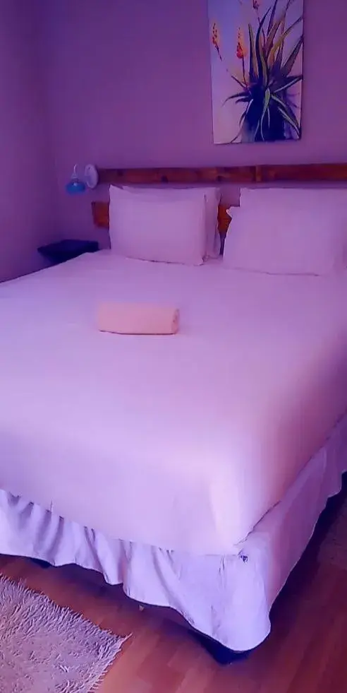 Twin Room with Shower in Chiloto Guest House Twin Room with Shower in Chiloto Guest House