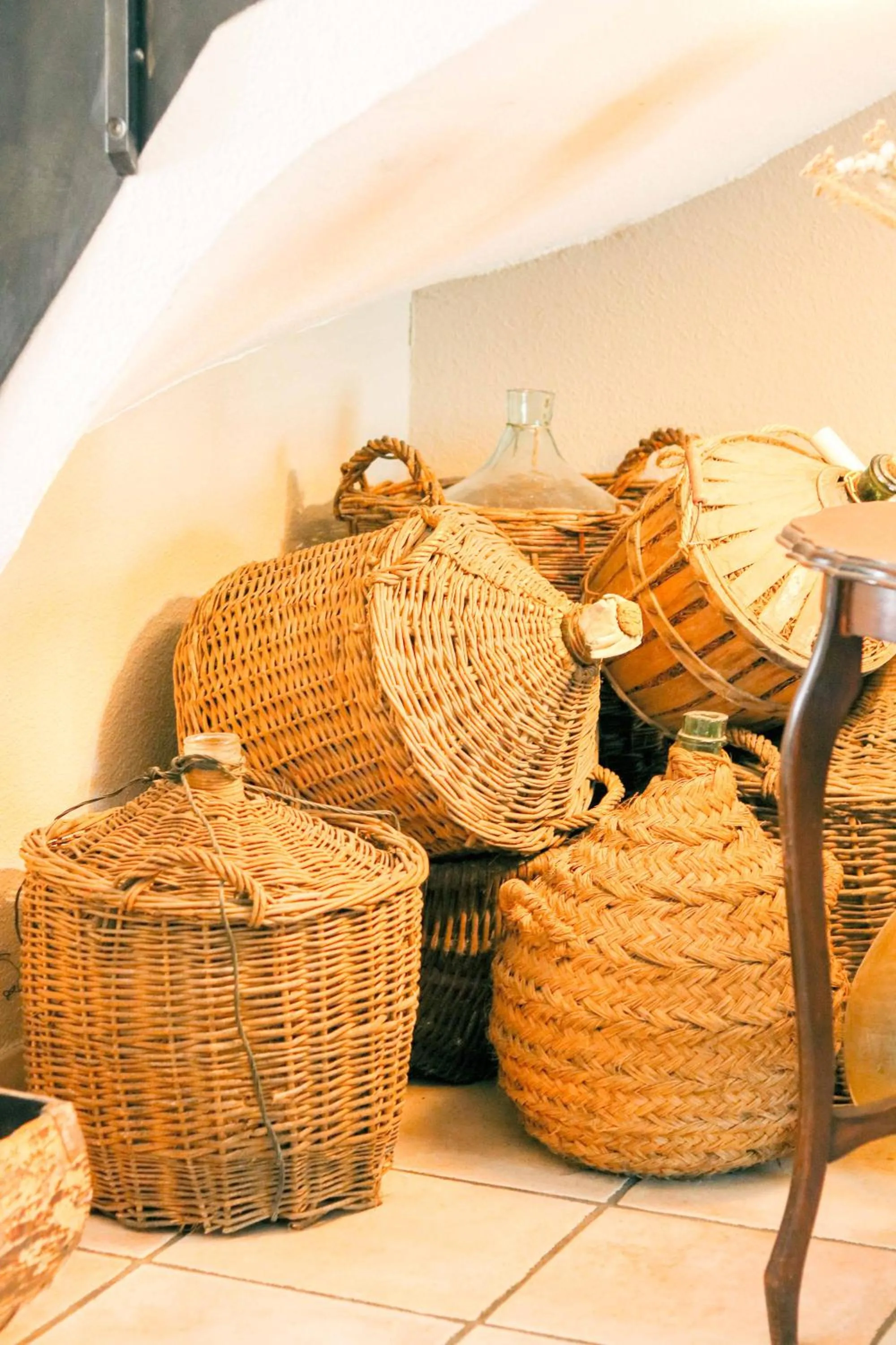 Property building in Logis Hôtel La Bastide De Grignan & Restaurant "La Chênaie"