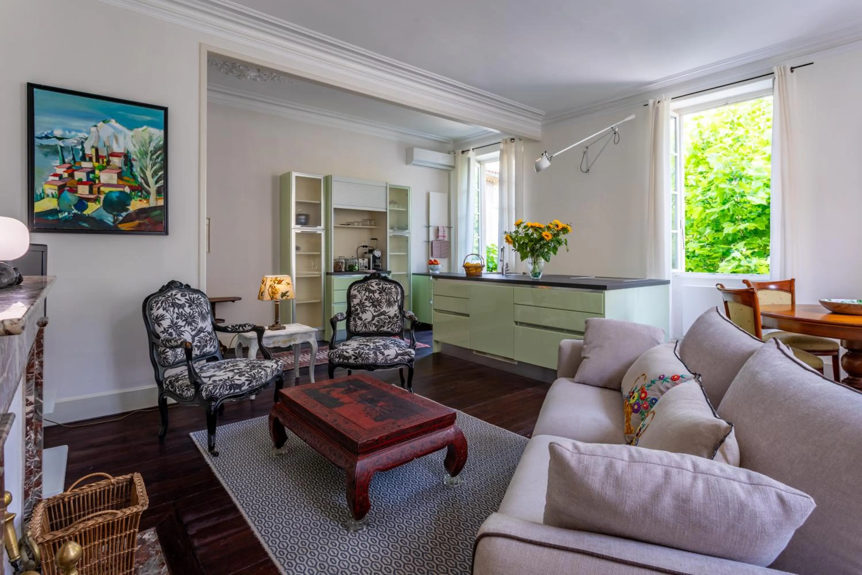 Living room in Logis Hôtel La Bastide De Grignan & Restaurant "La Chênaie"