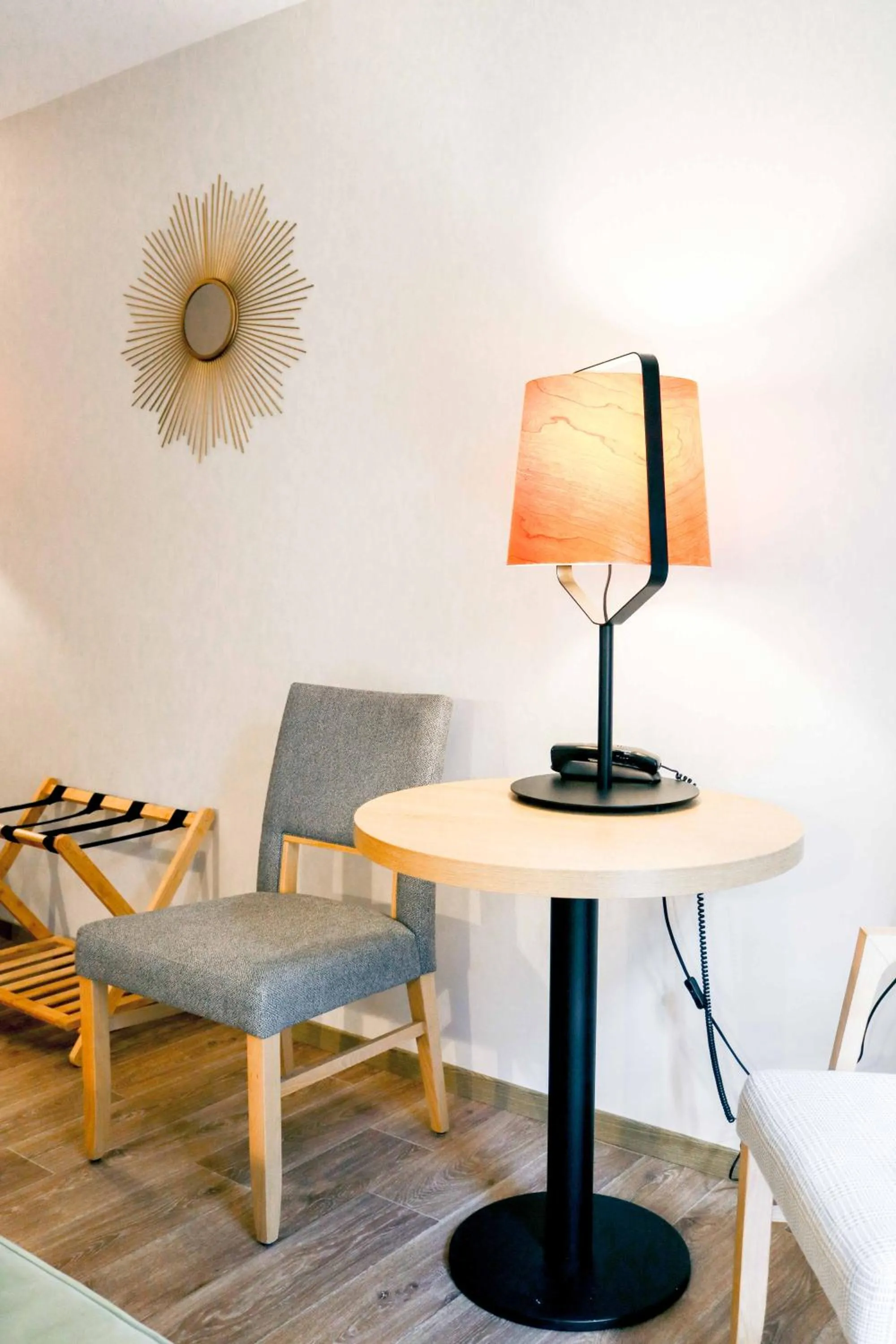 Property building in Logis Hôtel La Bastide De Grignan & Restaurant "La Chênaie"