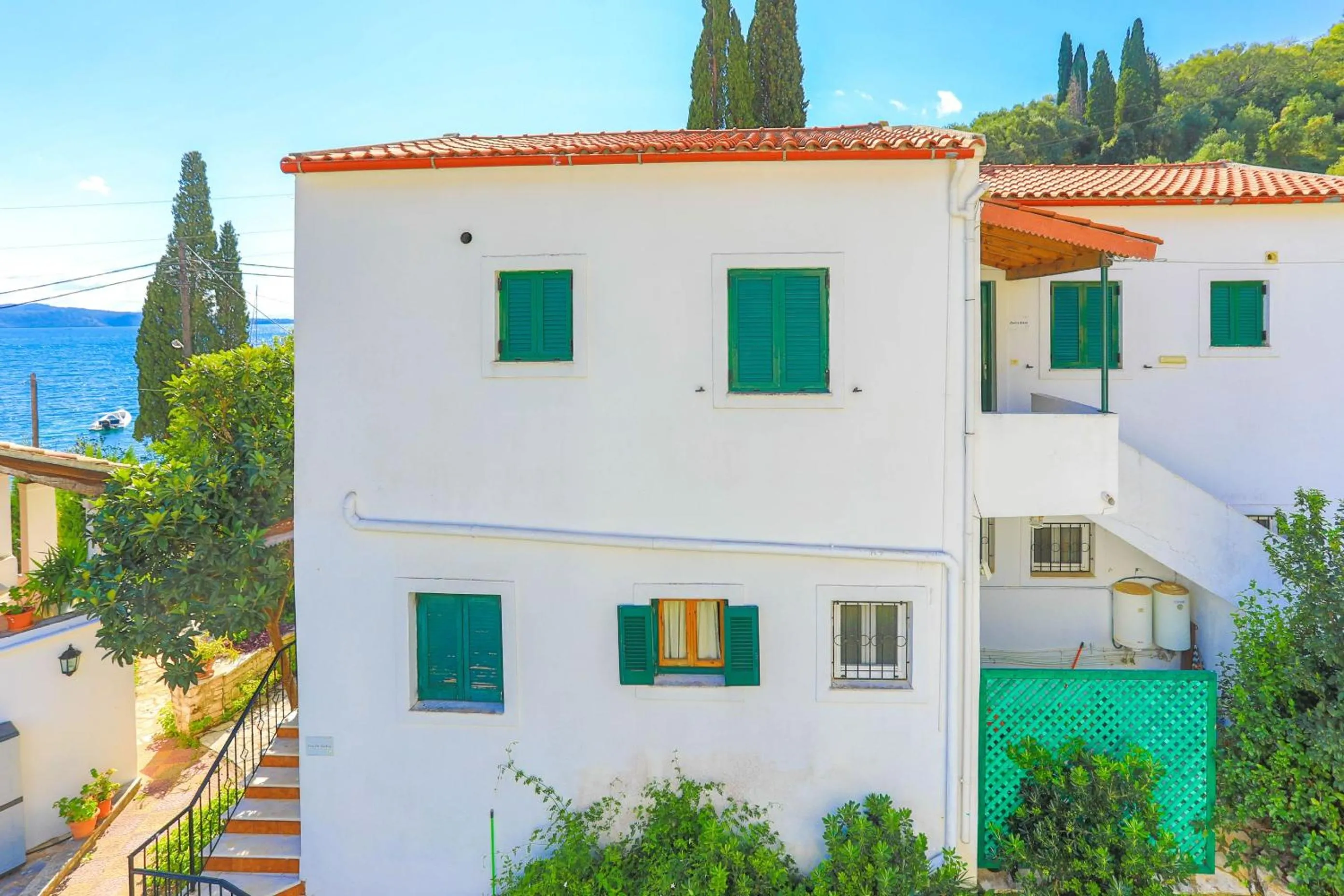 Zouli Athina