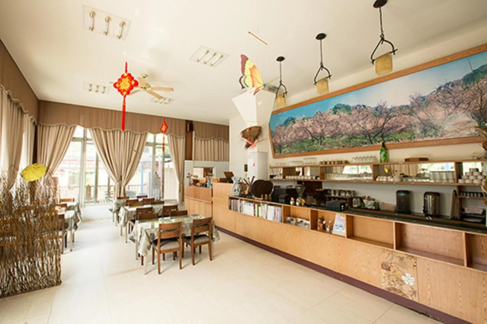 Restaurant/places to eat in Maylin B&B