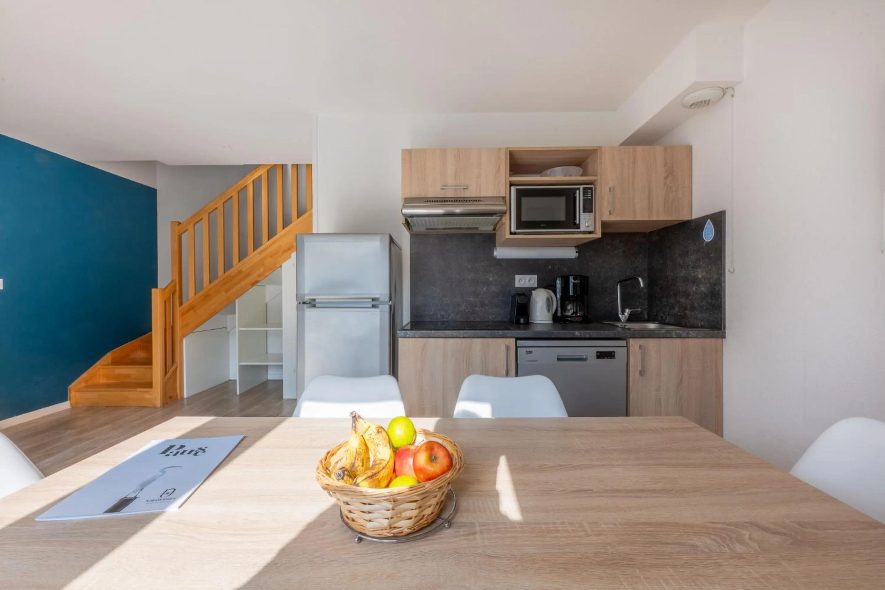 Kitchen or kitchenette in Résidence Odalys Le Domaine des Pins