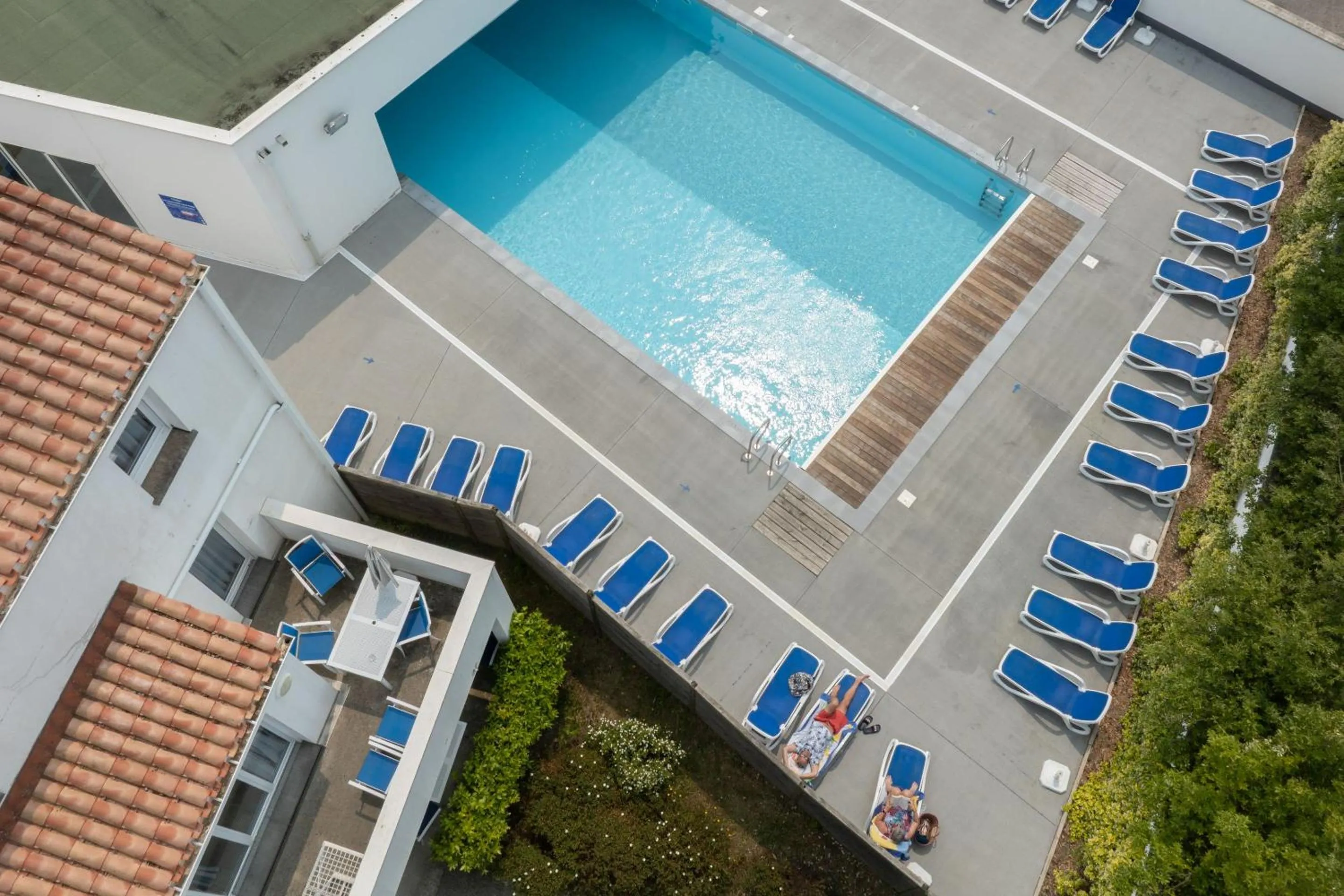 Swimming pool in Résidence Odalys Le Domaine des Pins