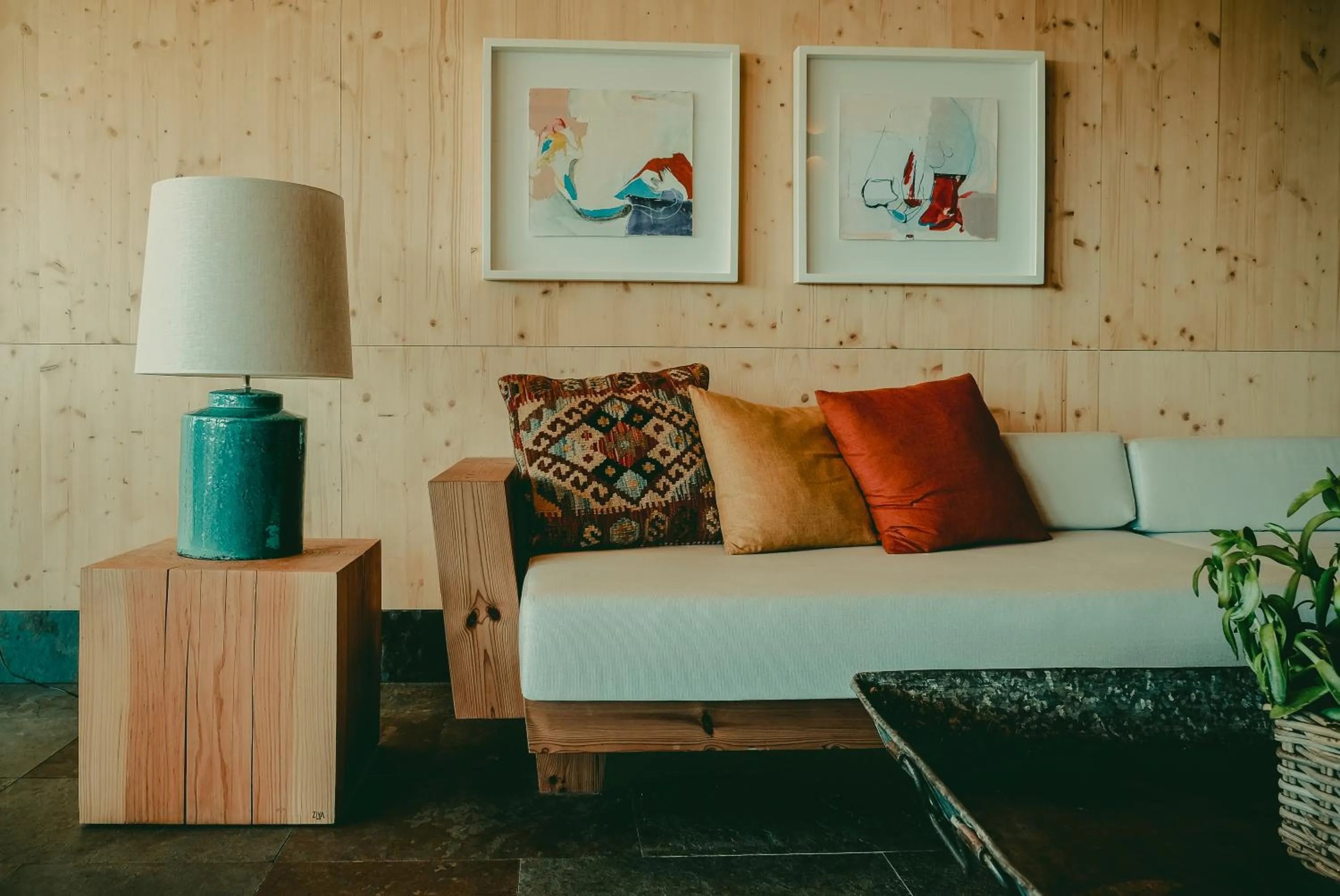 Communal lounge/ TV room in FeelViana Sport Hotel