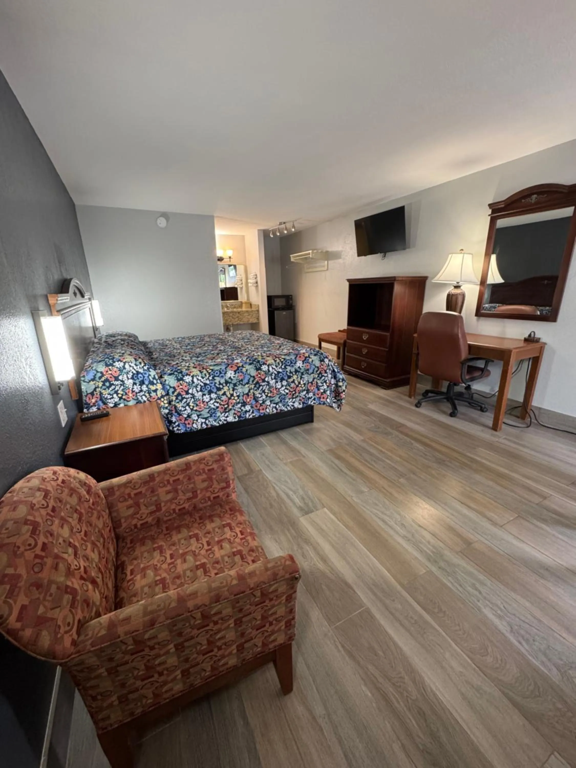 Bed in Riviera Motel