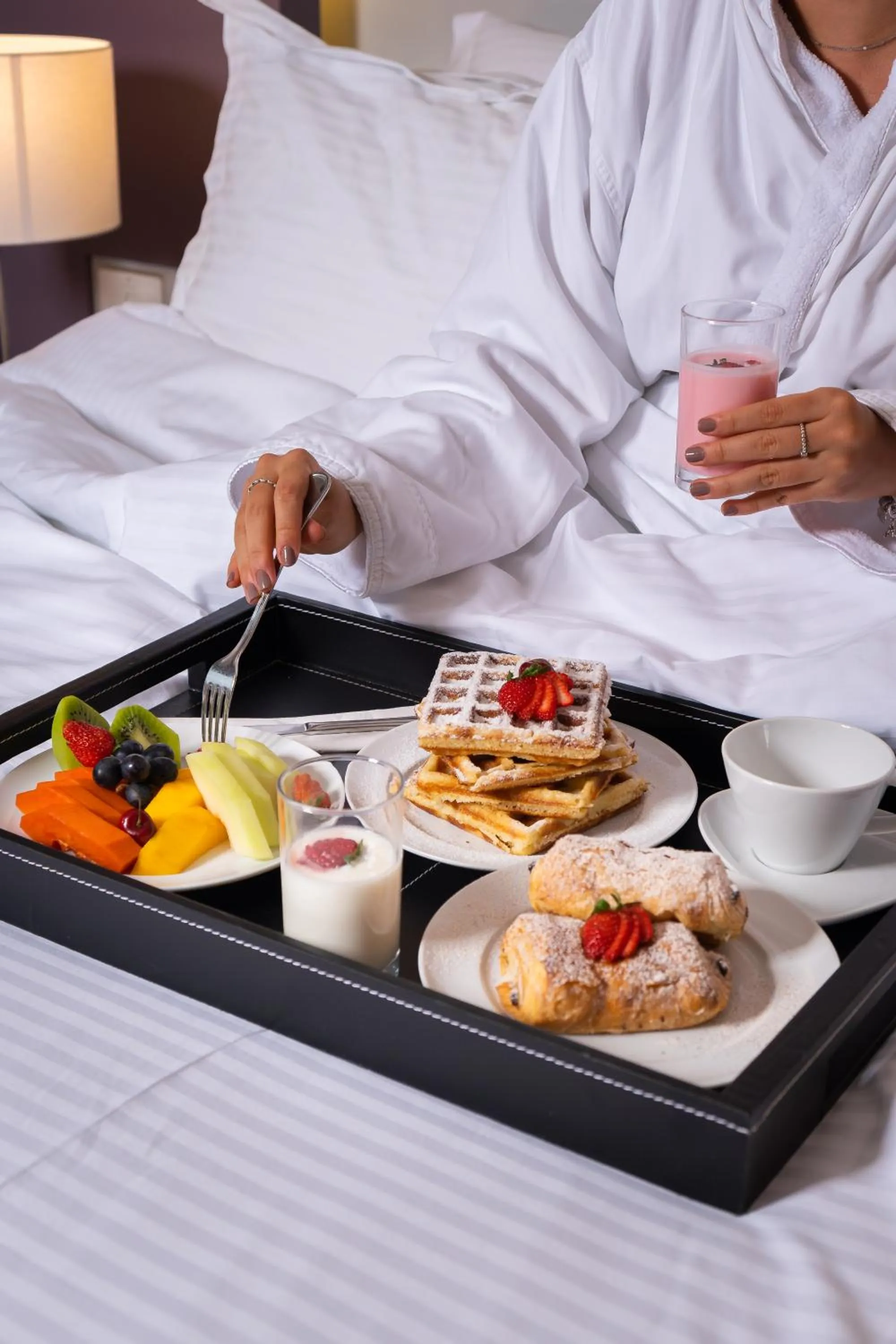 Breakfast, Bed in NH Collection Curitiba