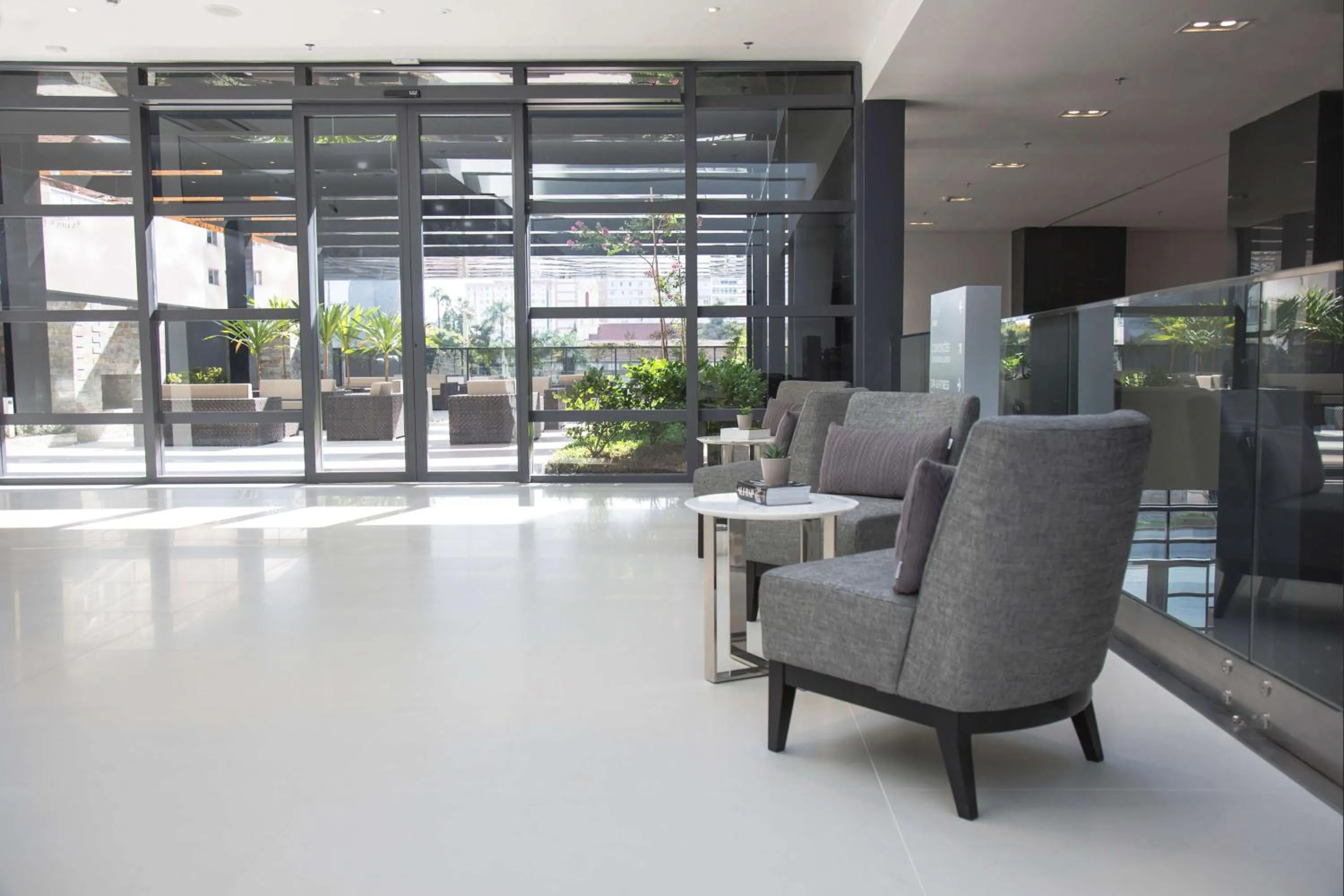 Lobby or reception in NH Collection Curitiba