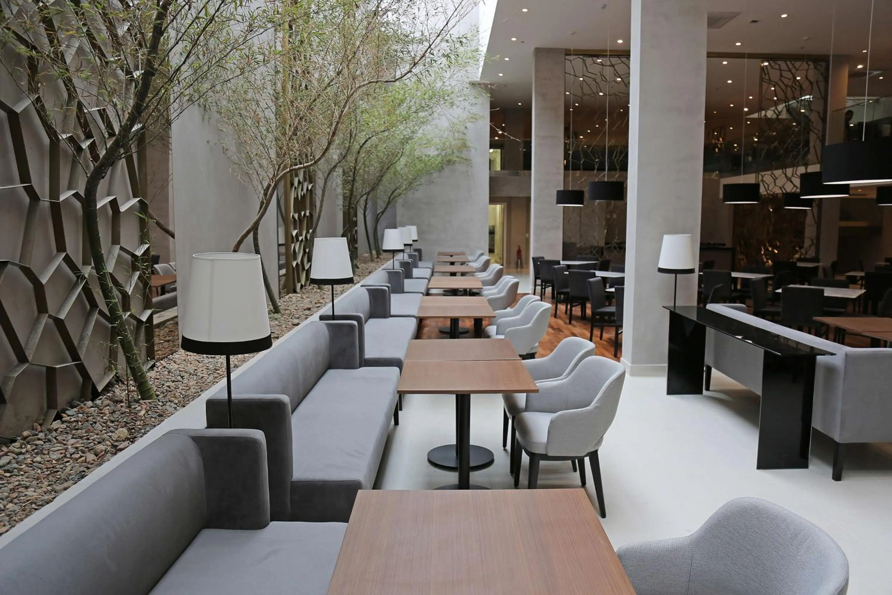 Restaurant/places to eat in NH Collection Curitiba