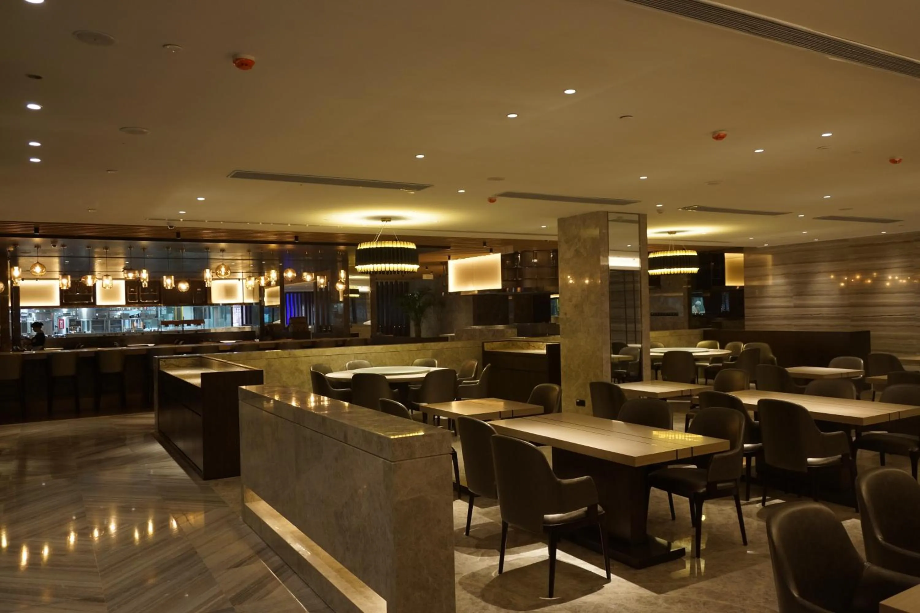 Yantai Meiya International ApartHotel (Previous Ramada Plaza)