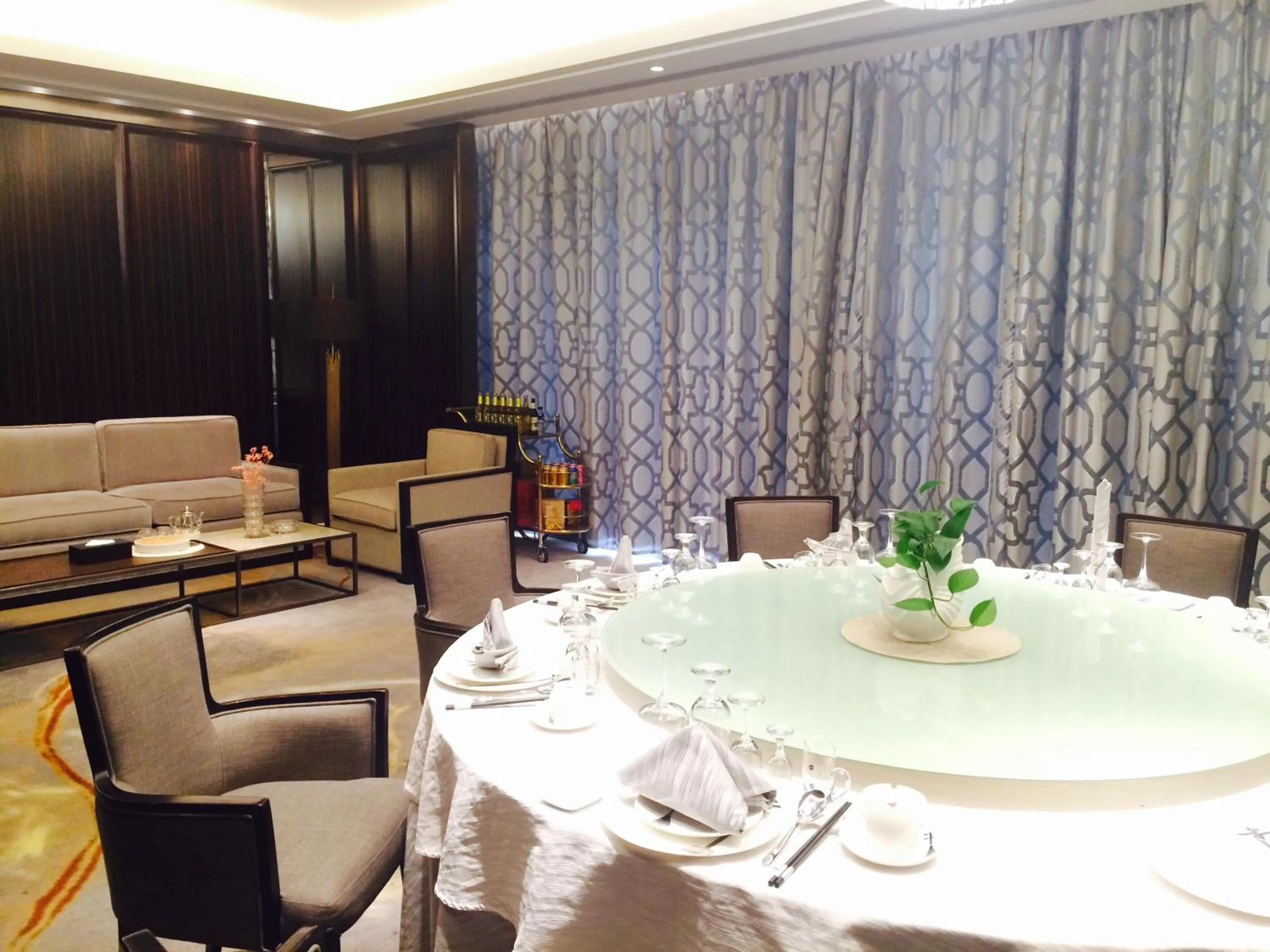 Yantai Meiya International ApartHotel (Previous Ramada Plaza)