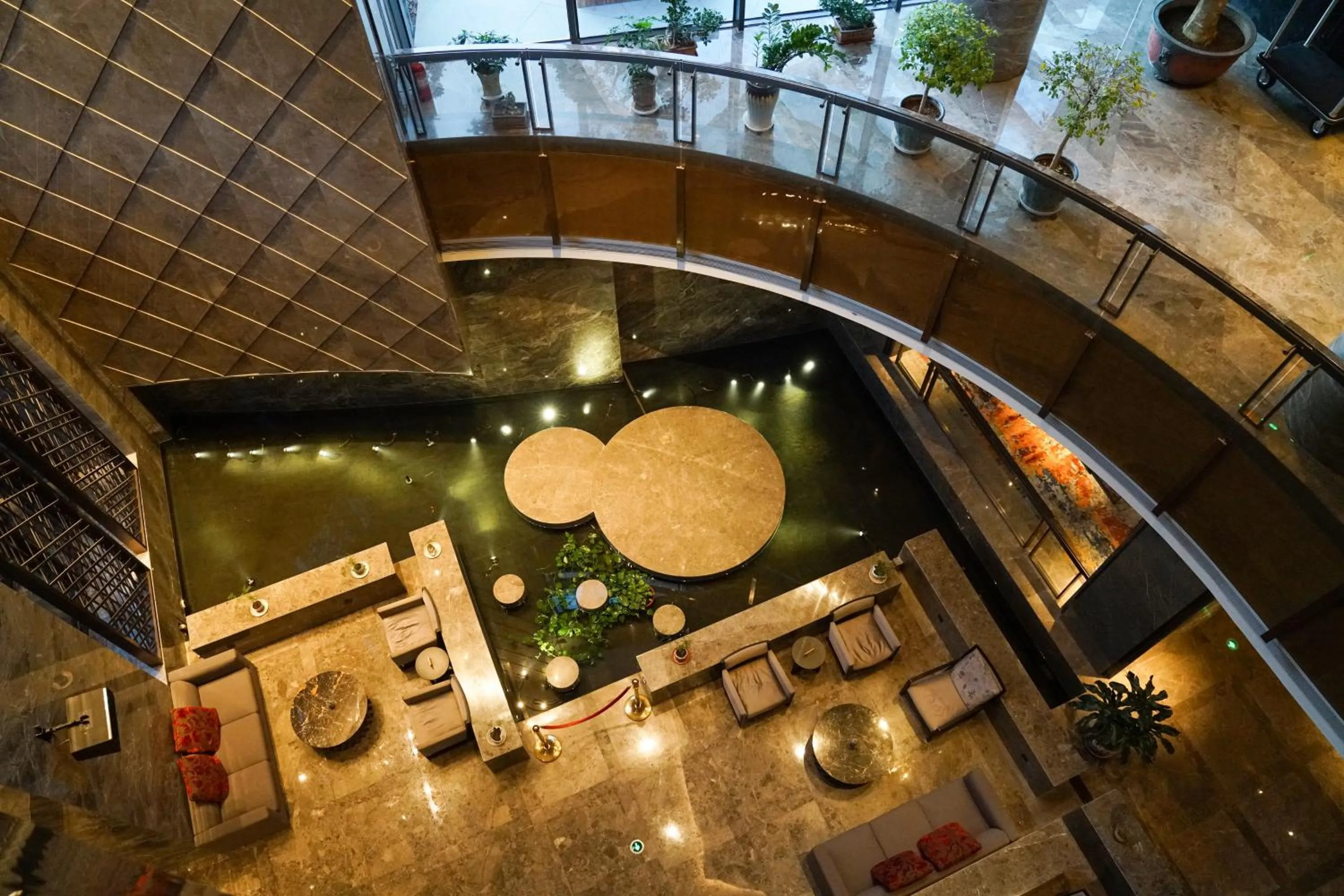 Yantai Meiya International ApartHotel (Previous Ramada Plaza)