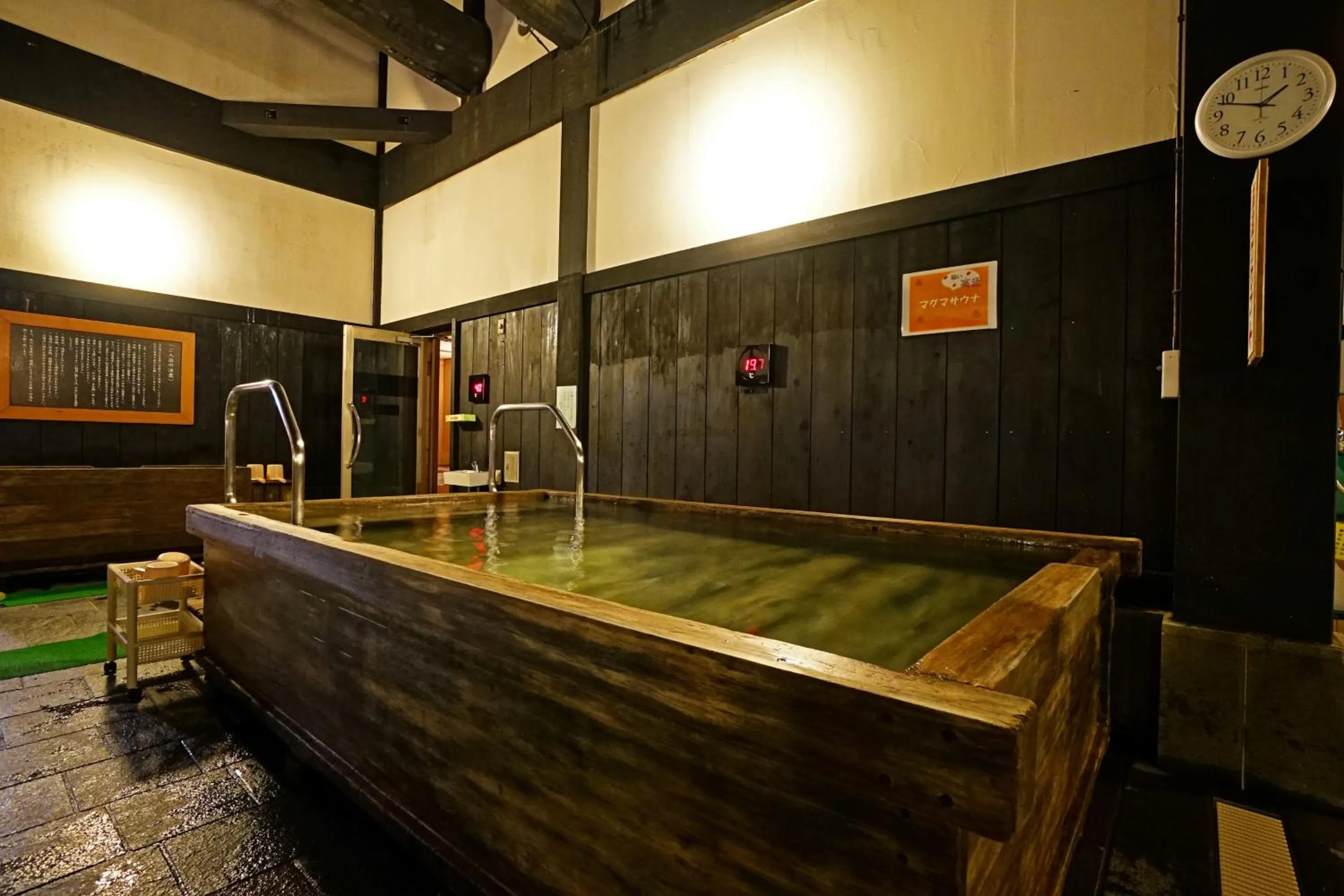 Hot Spring Bath in Mikasa Tennen Onsen Taikonoyu Sparesort Hotel Taiko Bettei Hatago