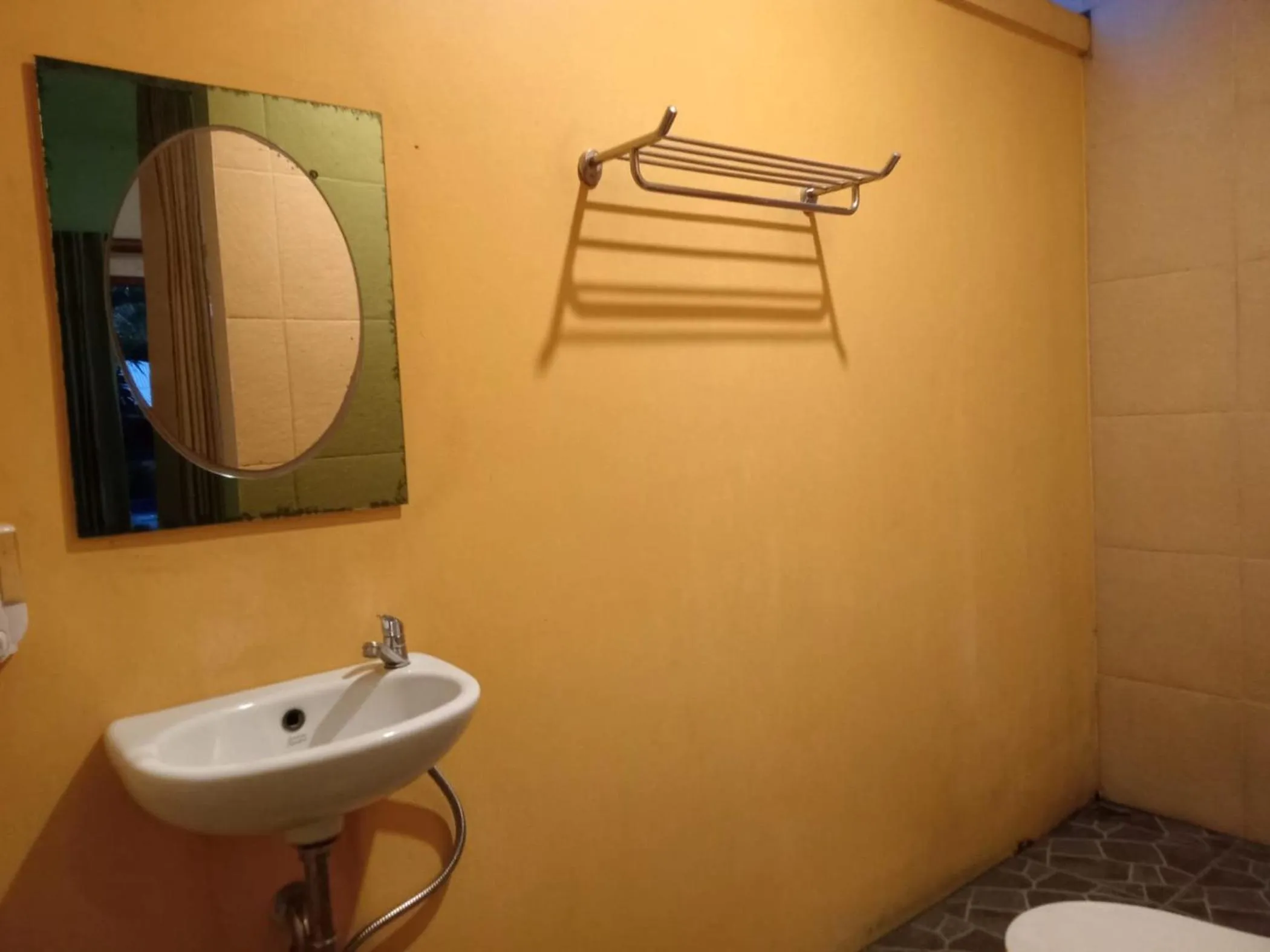 Bathroom in Yellow Bridge Guest House