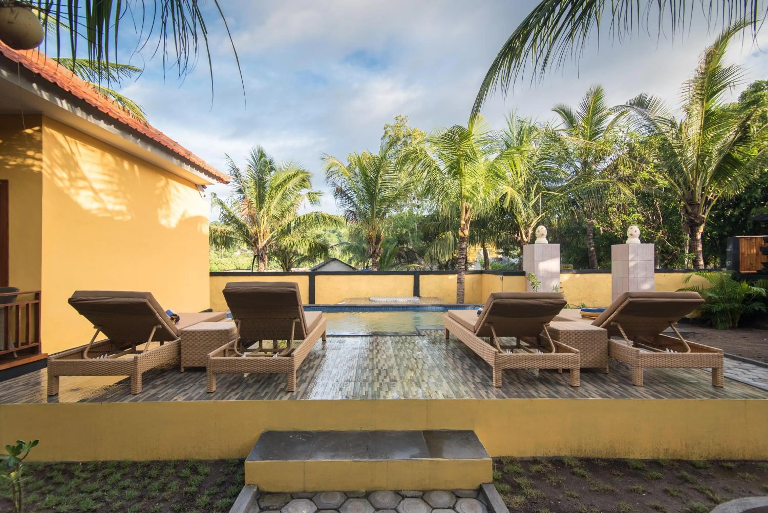 Pool view in Yellow Bridge Guest House