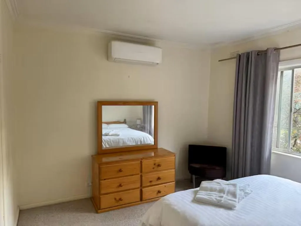 Bedroom, Bed in Ovensview On Riverside