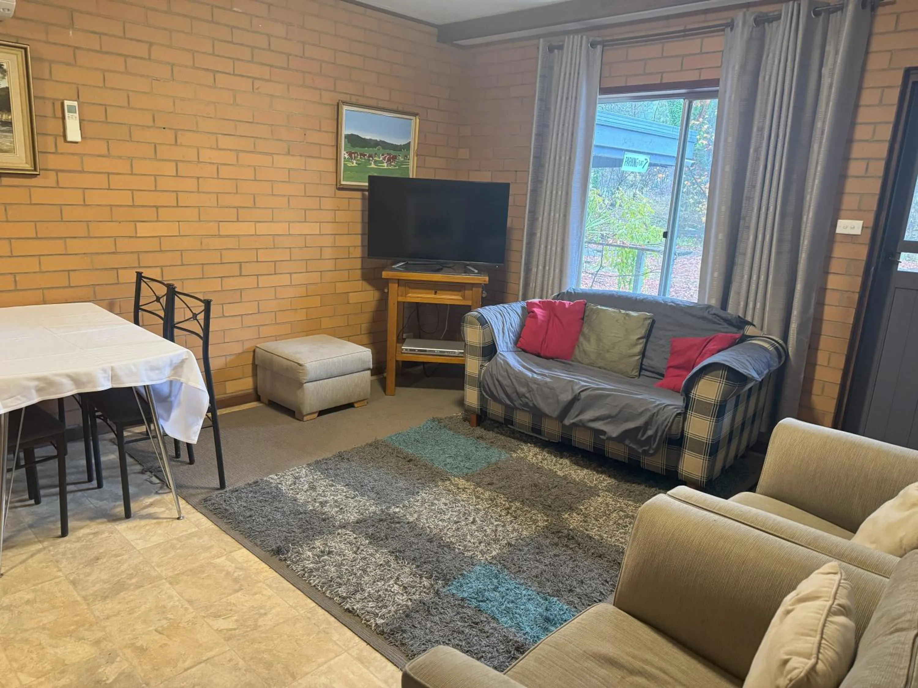 Living room in Ovensview On Riverside