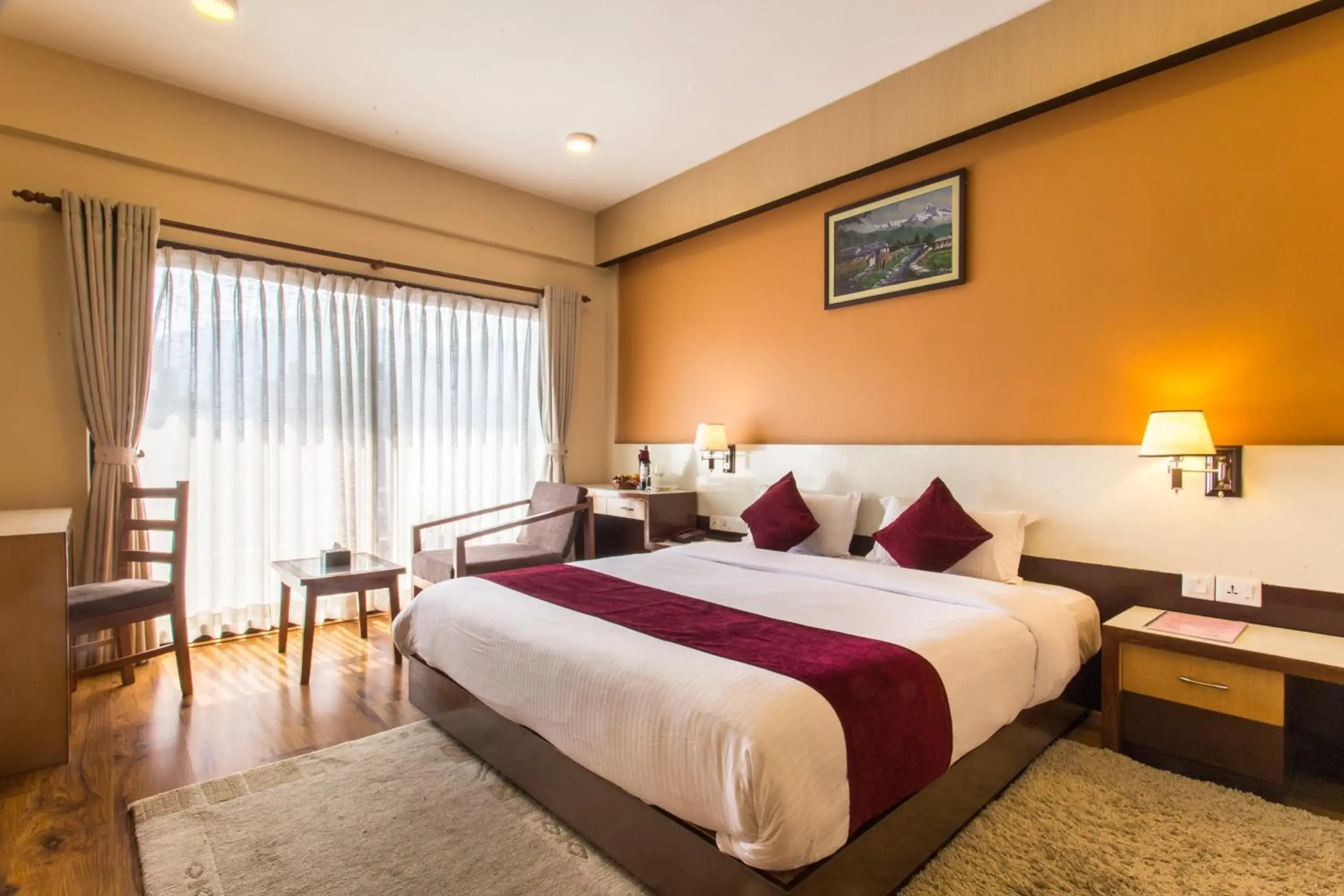 Deluxe King Room - single occupancy in Hotel Queens Park Deluxe King Room - single occupancy in Hotel Queens Park